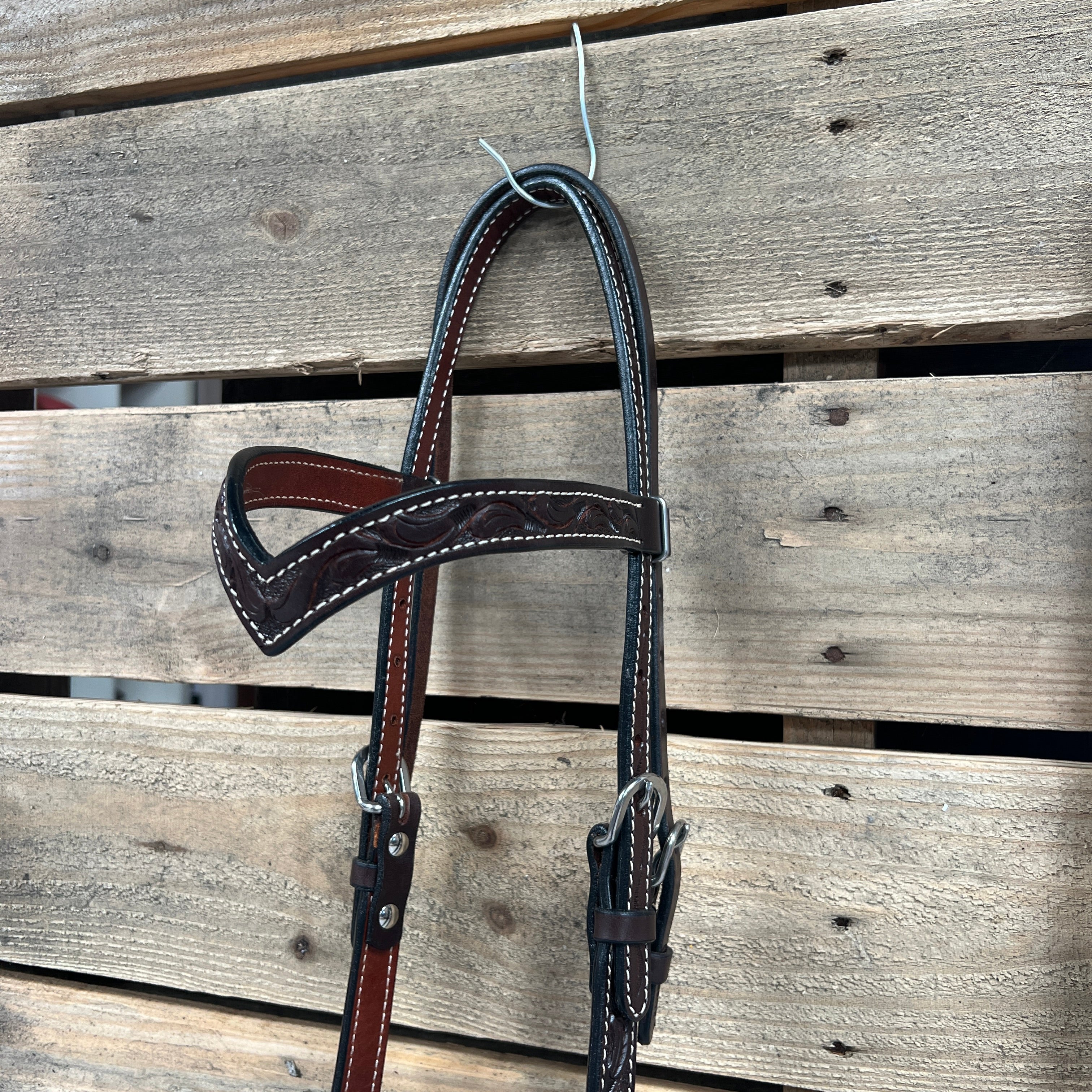 Dark Oil Floral V-Brow White Loping Hackamore #LHK029 — view 3