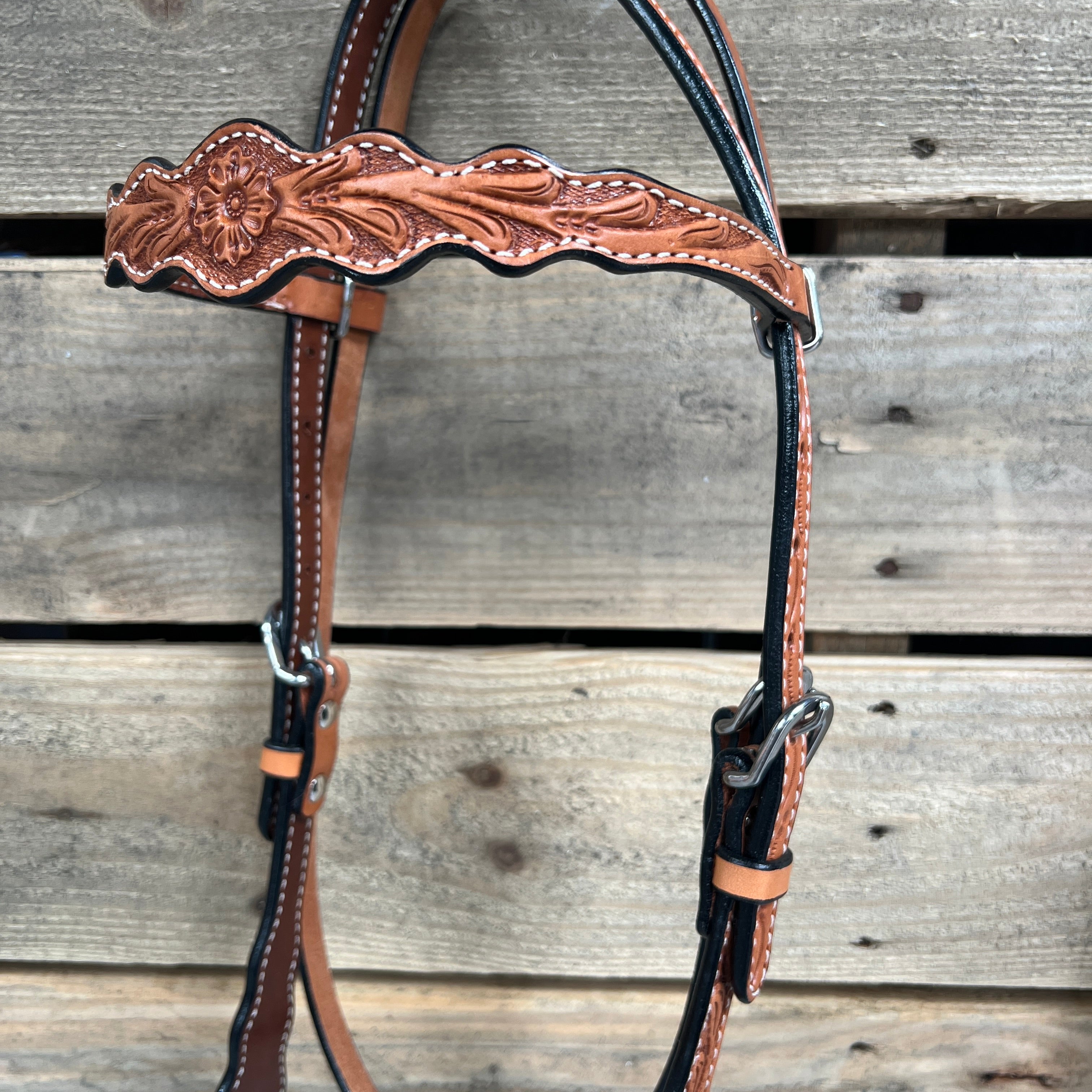 Light Oil Floral Scalloped White Loping Hackamore #LHK023 — view 3