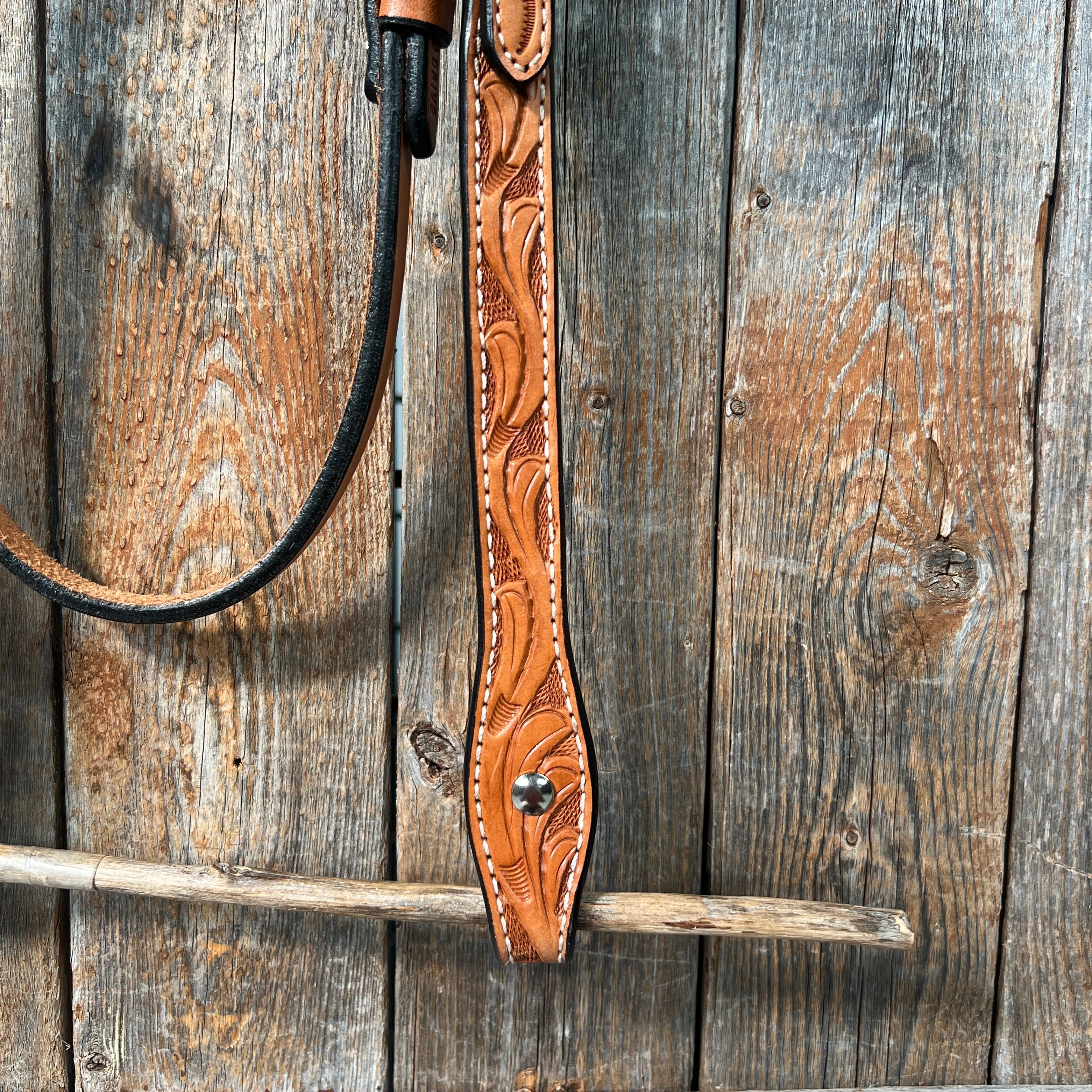 Floral V Browband Light Oil Headstall / Bridle — view 3