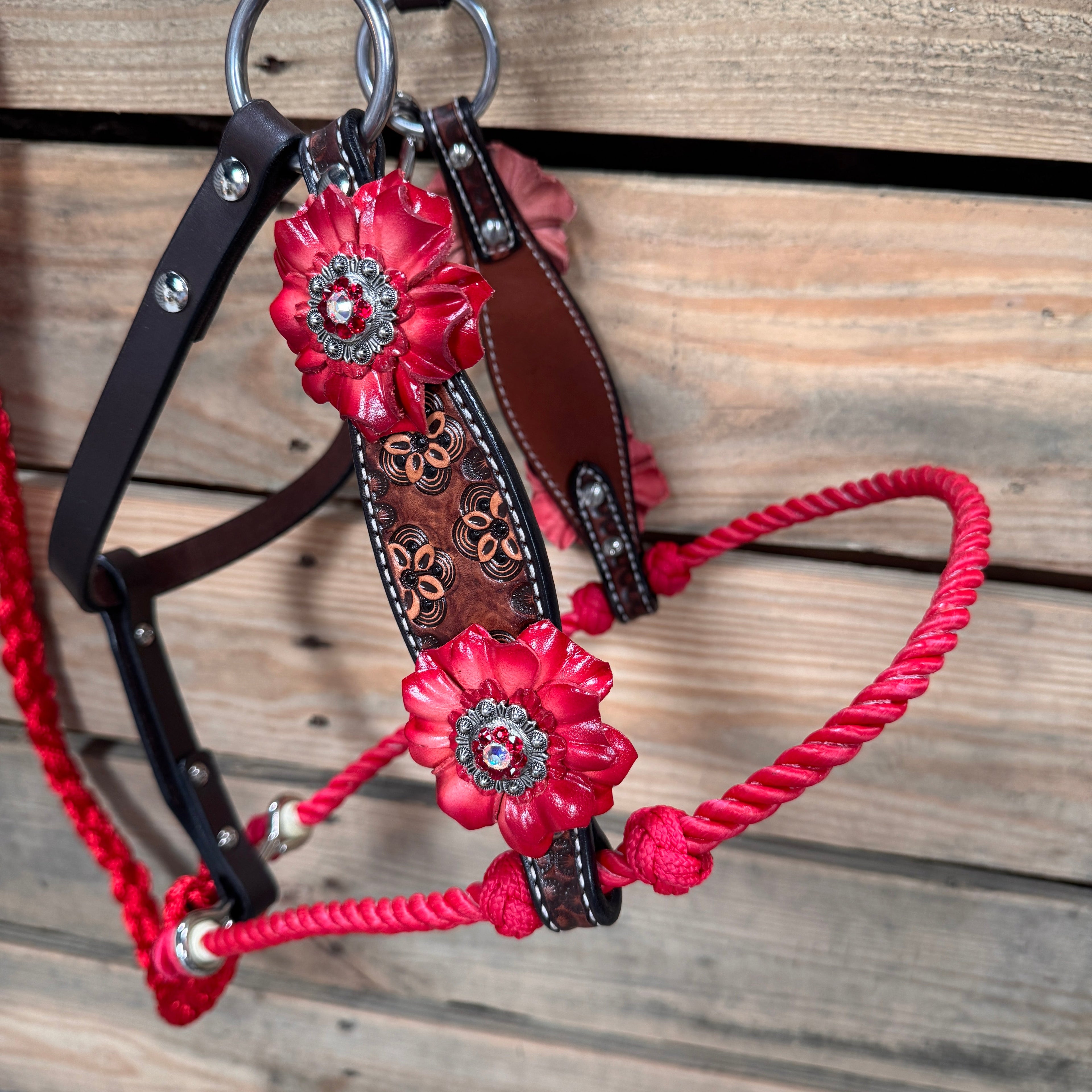 Flower Power Lariat & Leather Combo Halter #LH112 — view 3