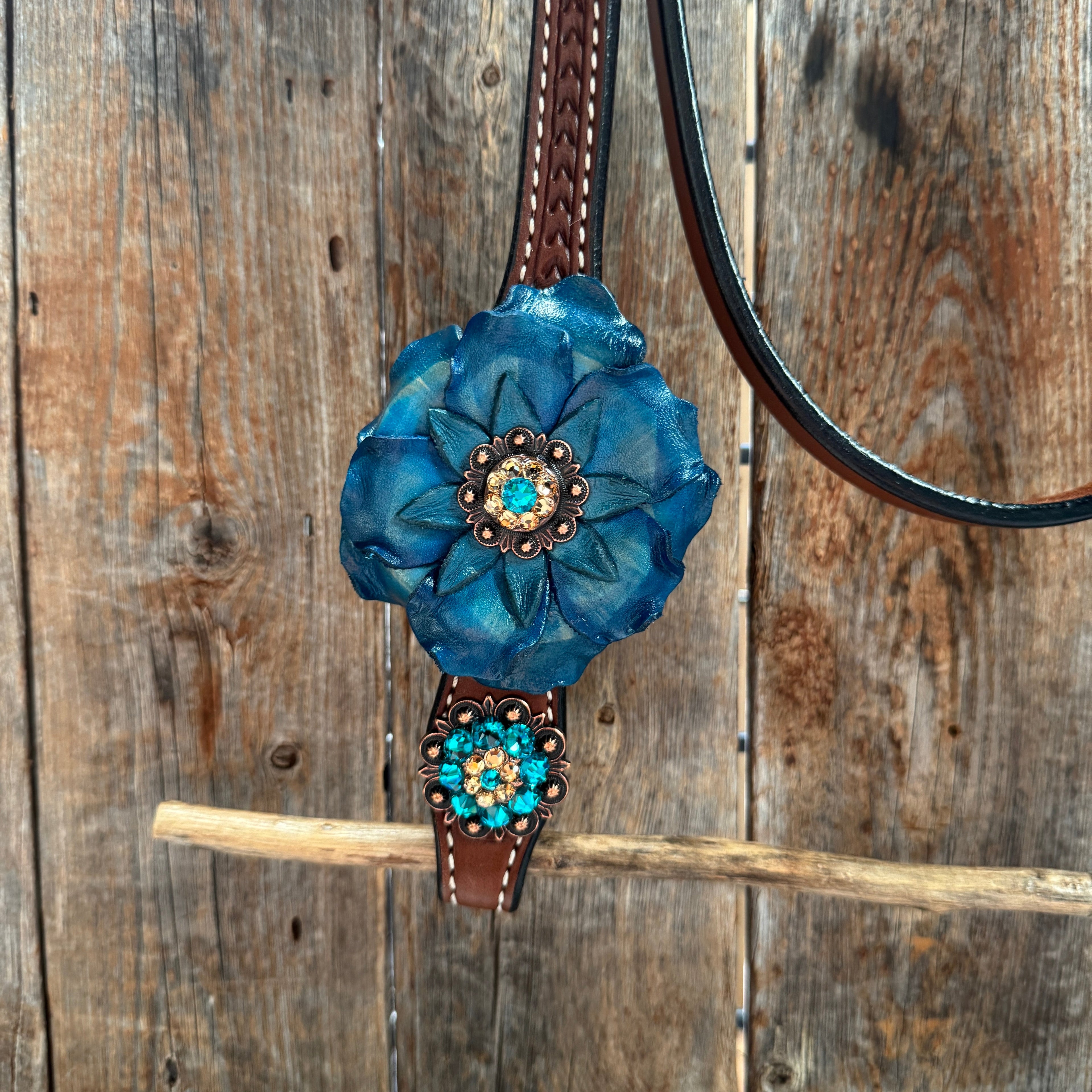 Medium Oil Basketweave Teal, Champagne Browband/One Ear Tack Set #BBBC671 — view 5