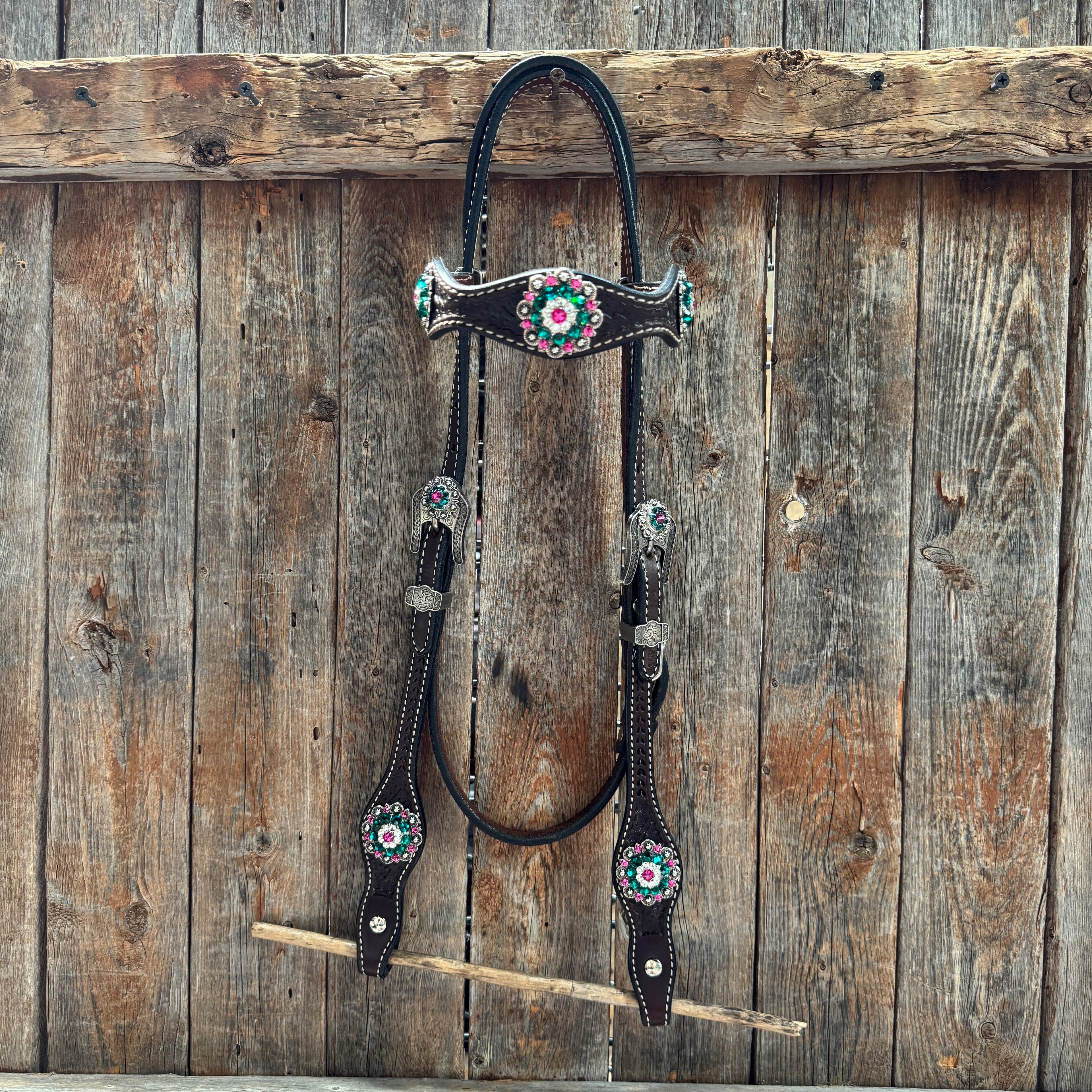 Dark Oil Basketweave Fuchsia, Clear, Emerald Browband/One Ear Tack Set #BBBC673 — view 3