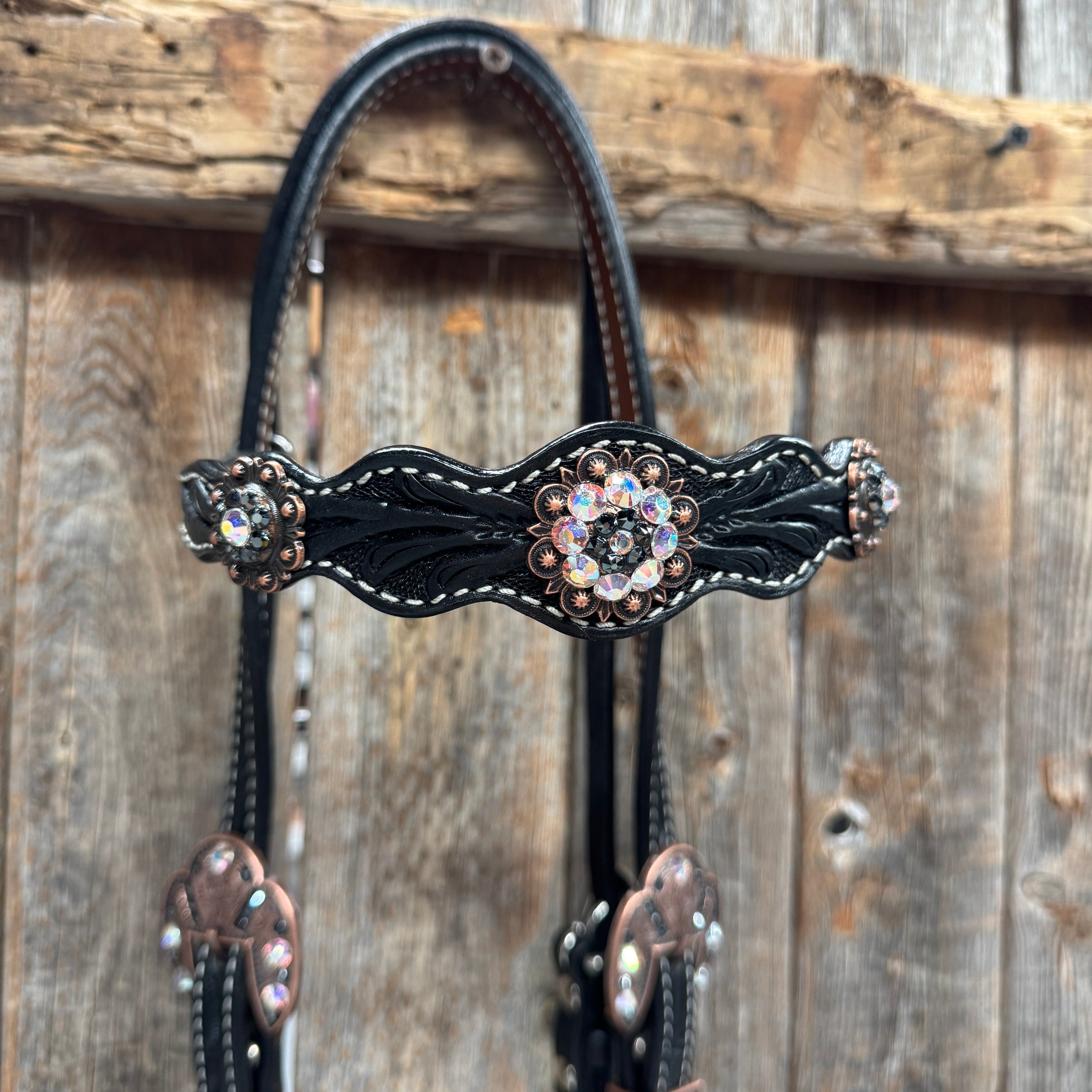 Black Oil Floral Jet and Stars Browband/One Ear Breastcollar Tack Set #BBBC679 — view 4