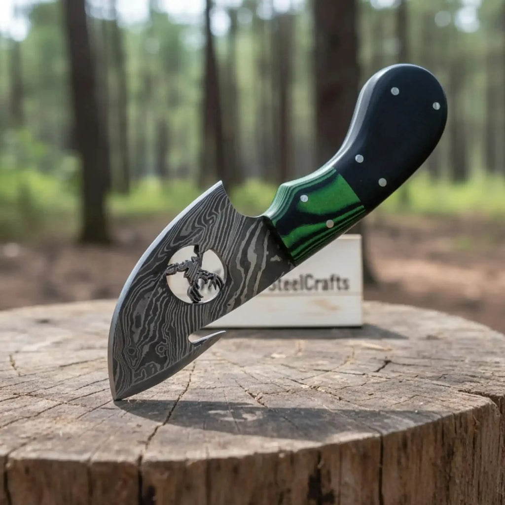 Damascus Steel Folding Gut Hook Skinner Knife 3-4 Inch Hunting Pocket Knife Liner Lock