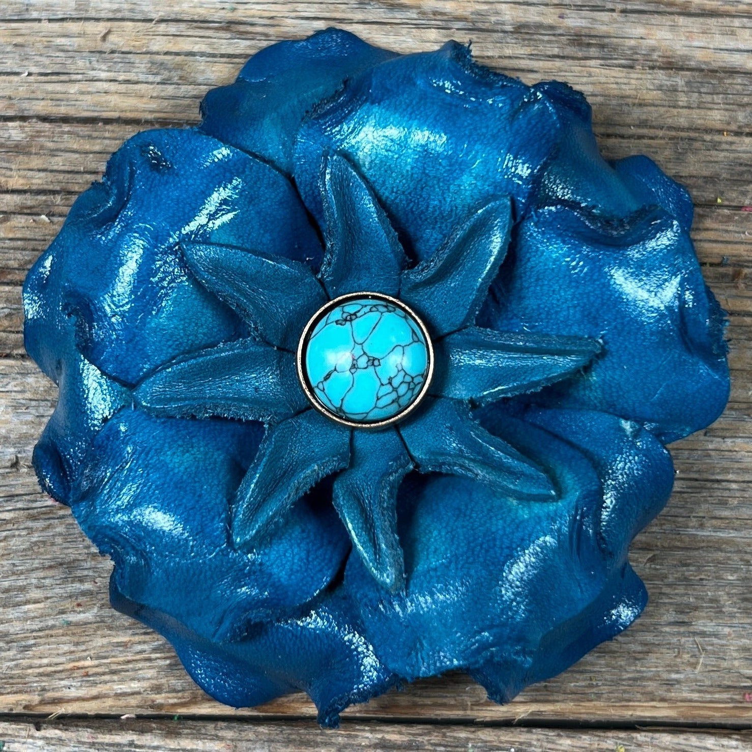 Hand Painted Leather Flowers - Gardenias - Round Turquoise Cabochons — view 2