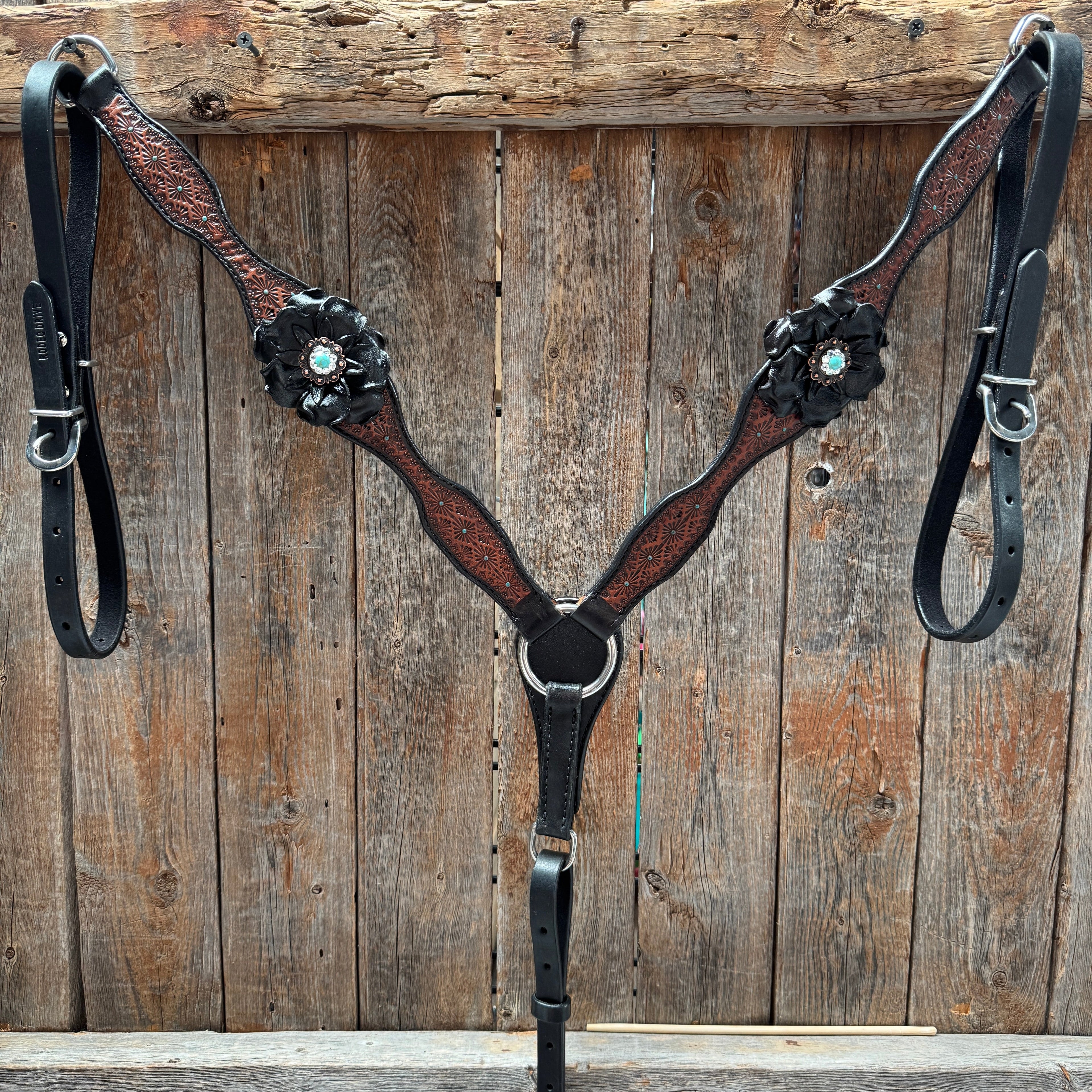Teal Diamond Turquoise and Clear One Ear - Breastcollar Tack Set #OEBC452 — view 2