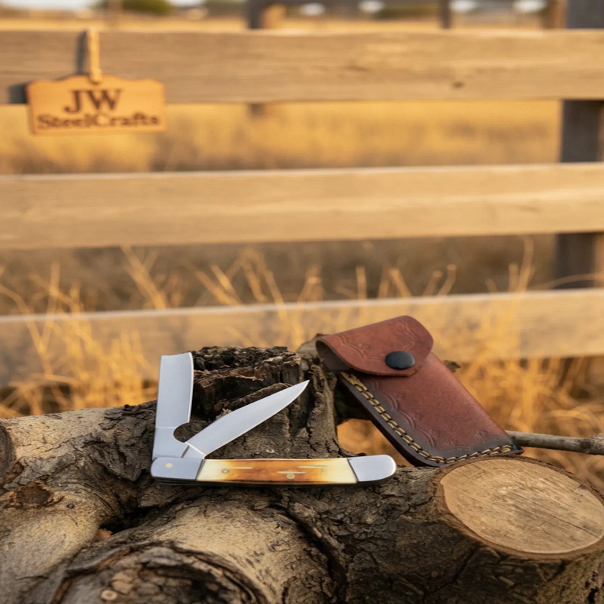 Razor Trapper Knife with Burned Bone Handle and Steel Bolsters