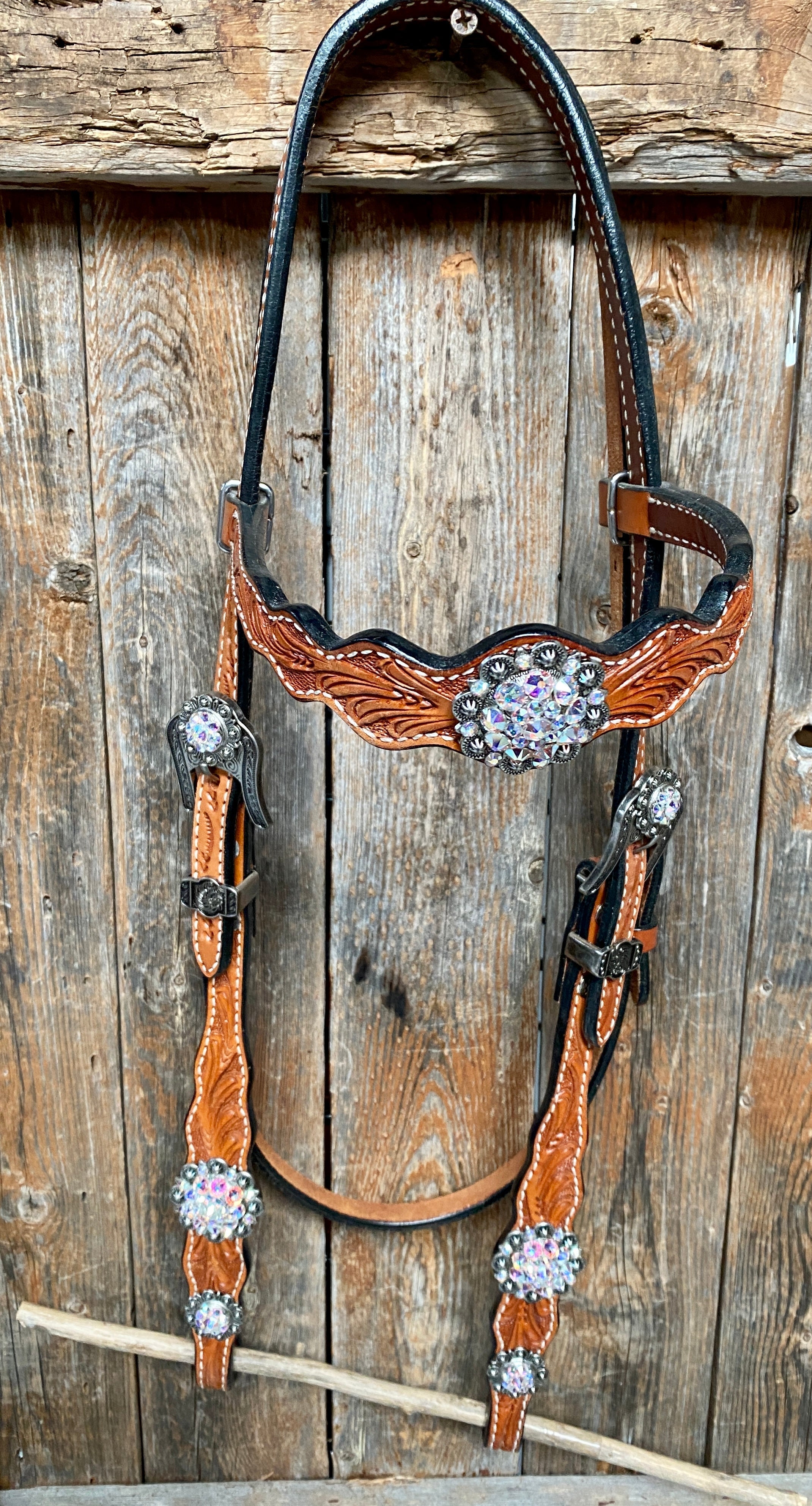Light Oil and Antique Silver Browband & Breastcollar Tack Set #BBBC431 — view 3