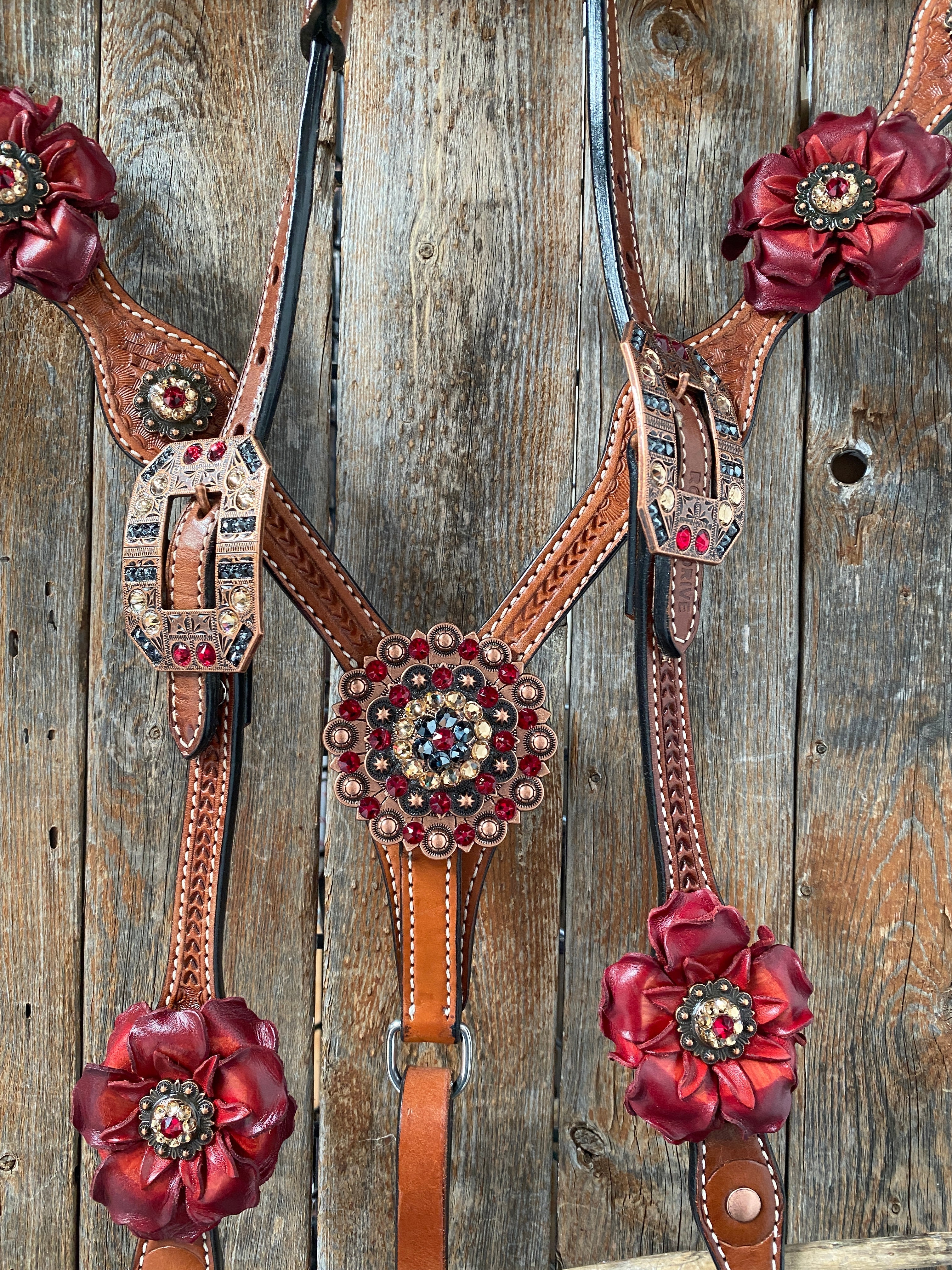 Light Oil Basketweave Champagne and Red One Ear & Breastcollar Tack Set #OEBC432 — view 2