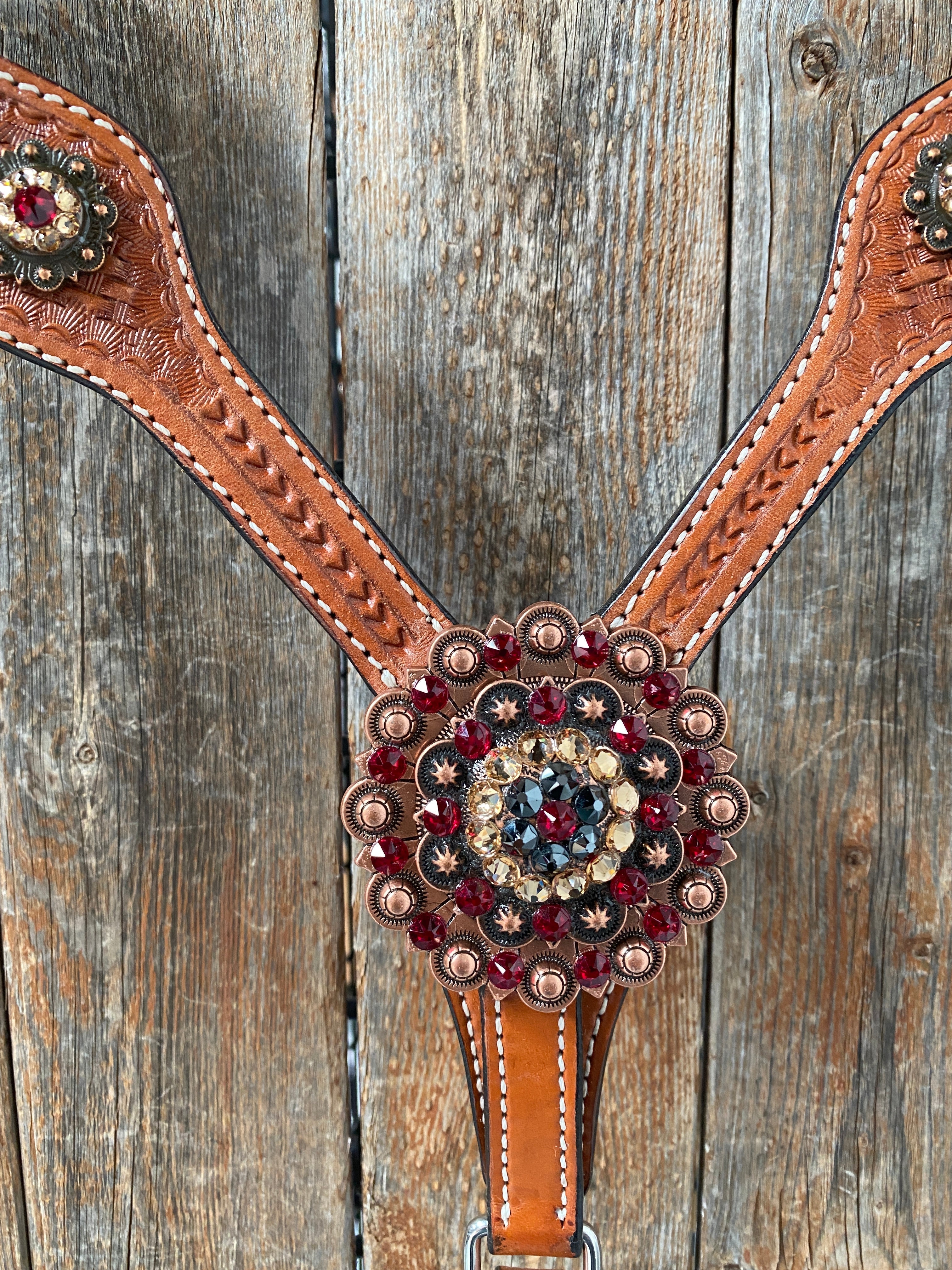 Light Oil Basketweave Champagne and Red One Ear & Breastcollar Tack Set #OEBC432 — view 4