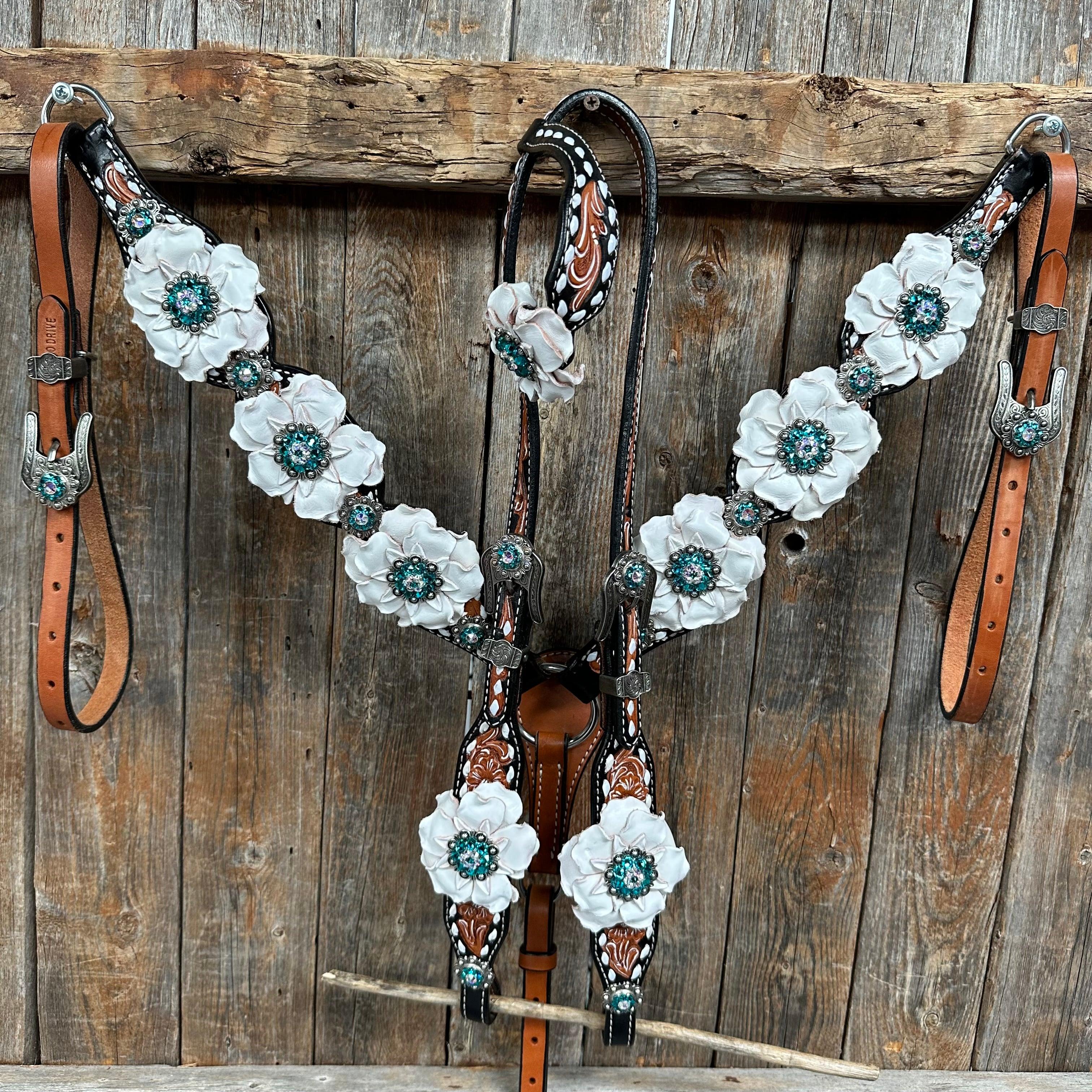 Classic Teal & White One Ear / Breastcollar Tack Set #OEBC548