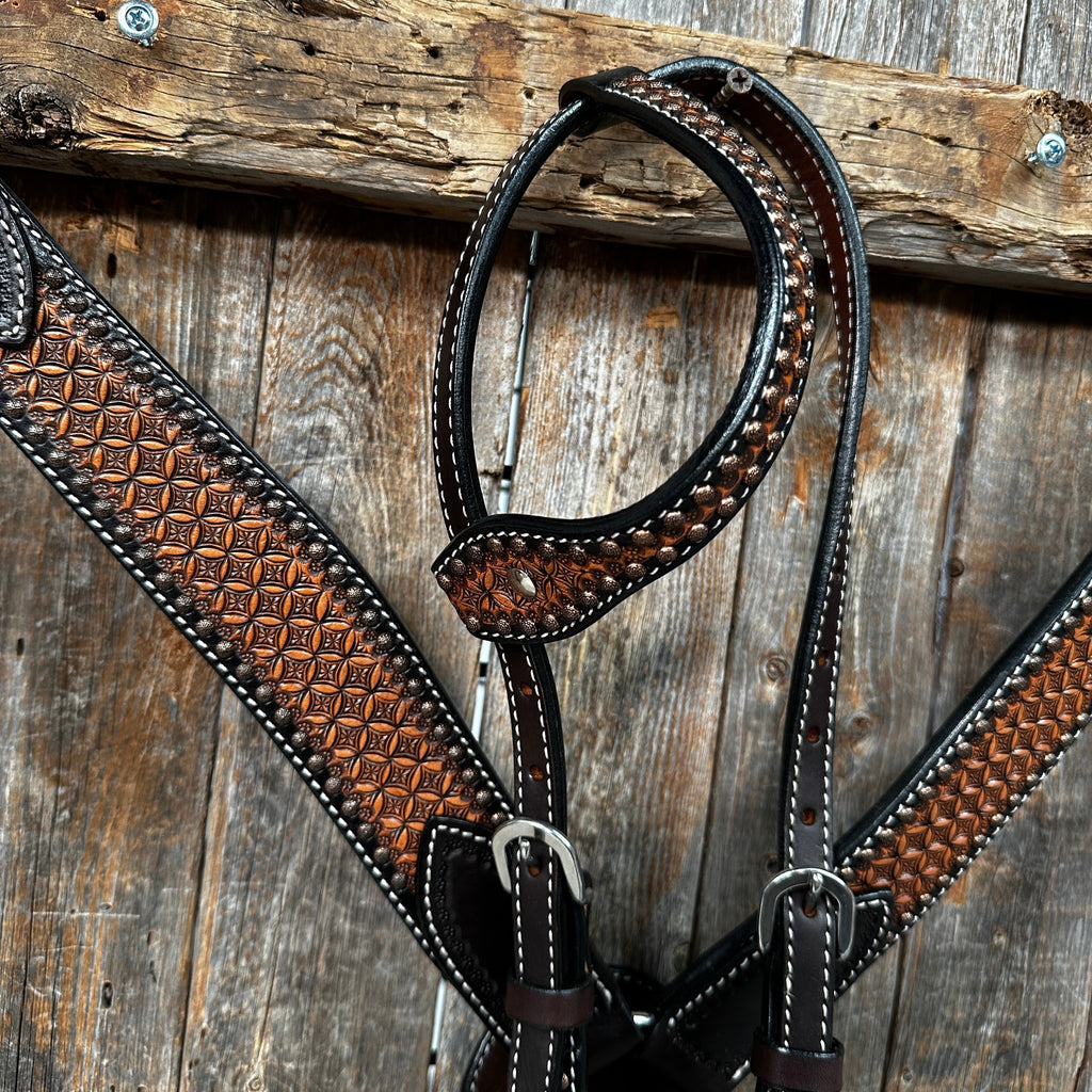 Two Tone Honeycomb Browband / One Ear Breastcollar Tack Sets — view 4