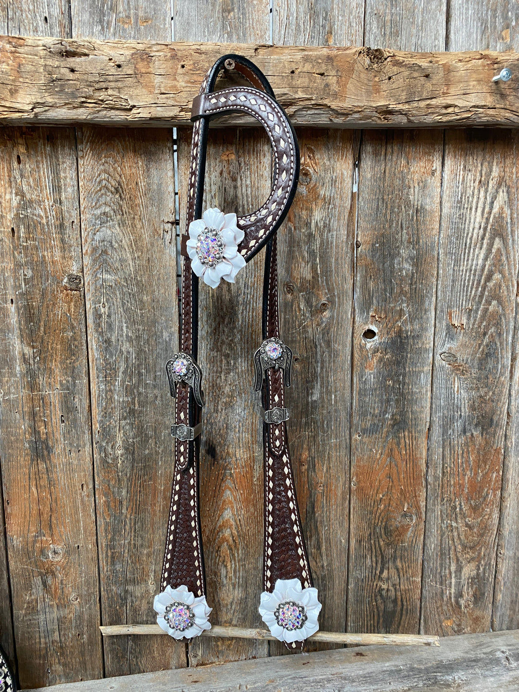 Dark Oil Buckstitch White Floral One Ear & Breastcollar Tack Set #OEBC444 — view 4