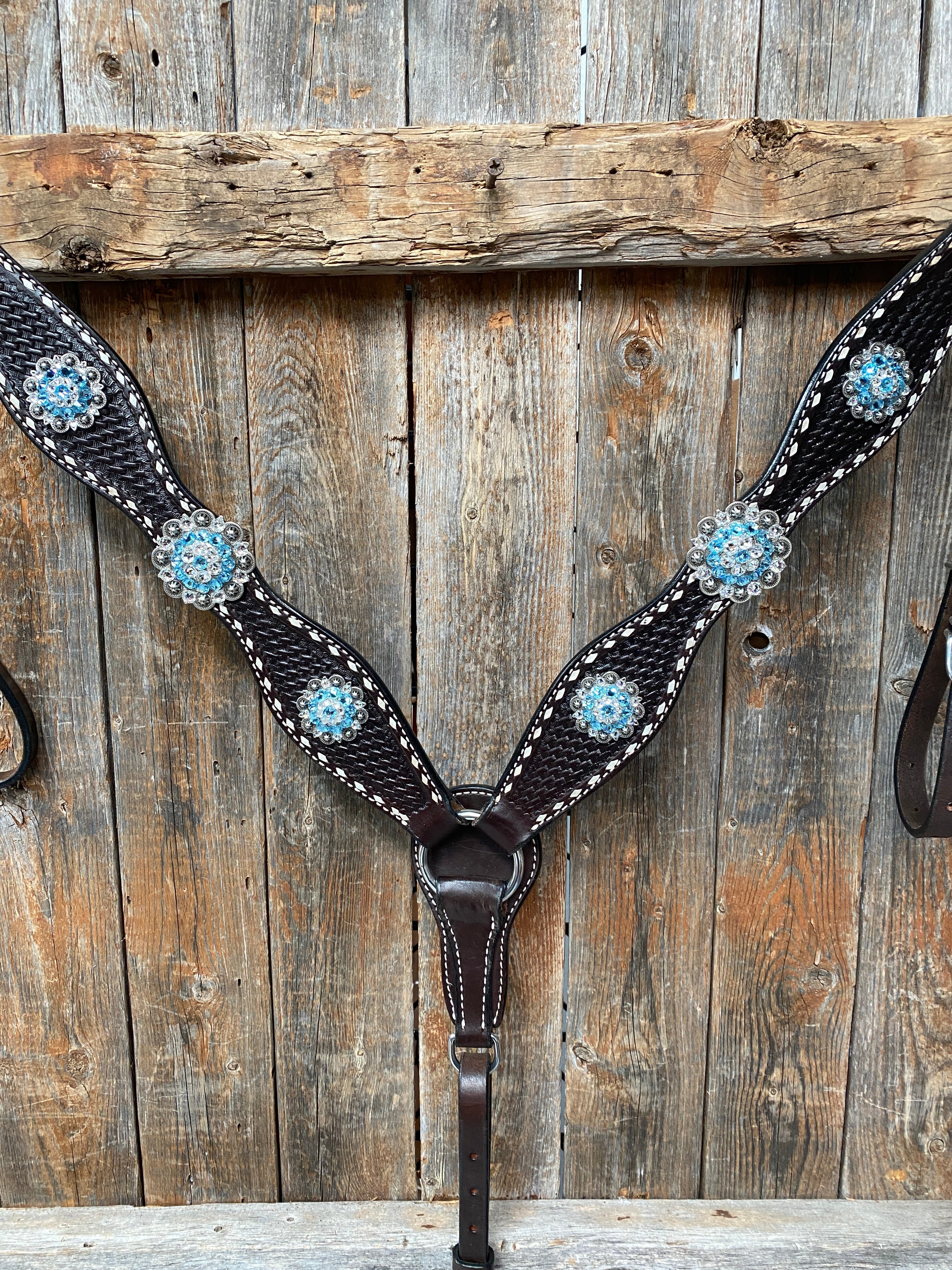 Dark Oil Buckstitch Aqua and Clear One Ear & Breastcollar Tack Set #OEBC439 — view 3
