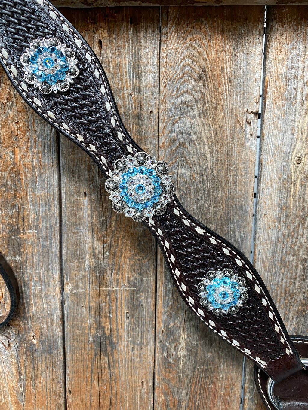 Dark Oil Buckstitch Aqua and Clear One Ear & Breastcollar Tack Set #OEBC439 — view 4
