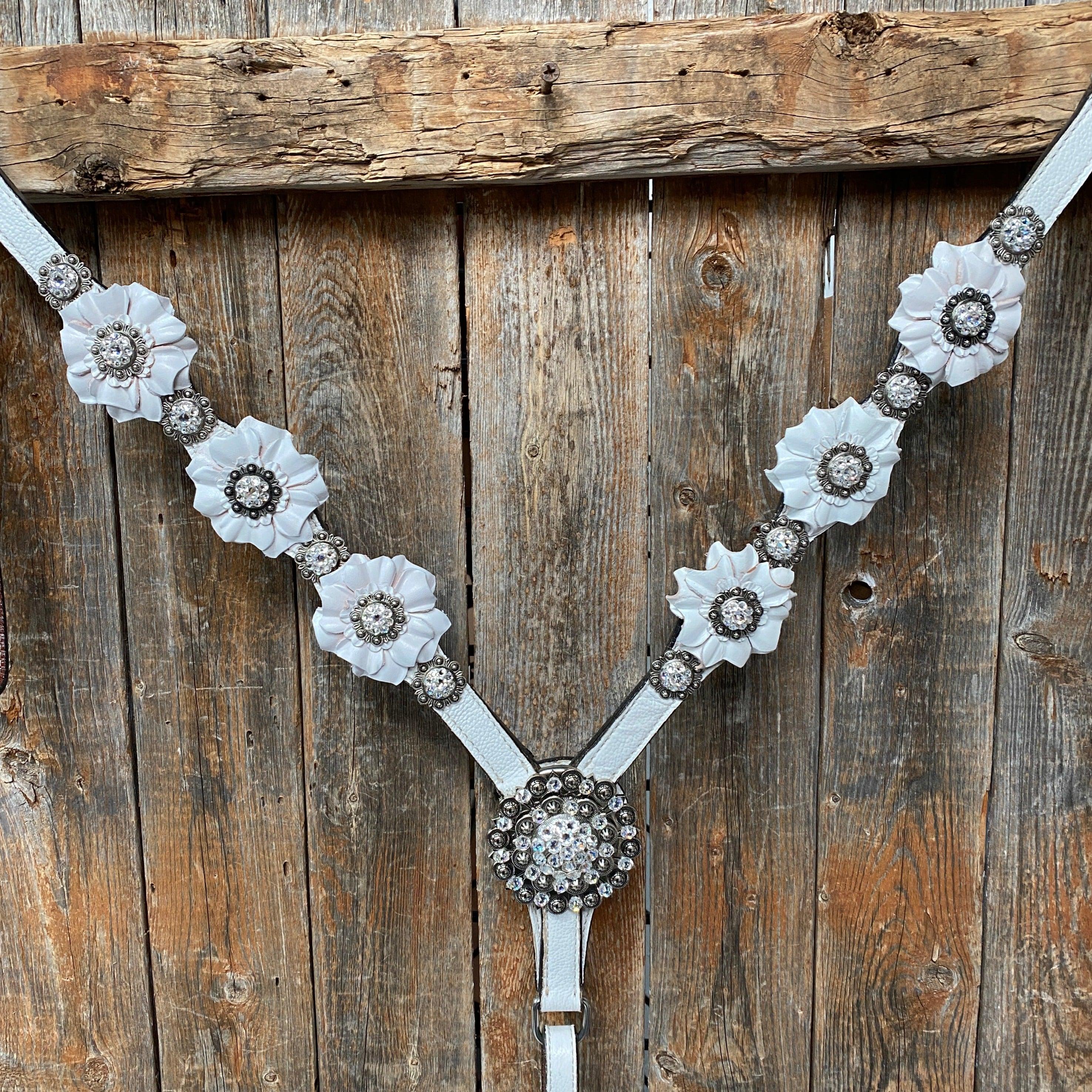 White Floral One Ear & Breastcollar Tack Set #OEBC440 — view 4