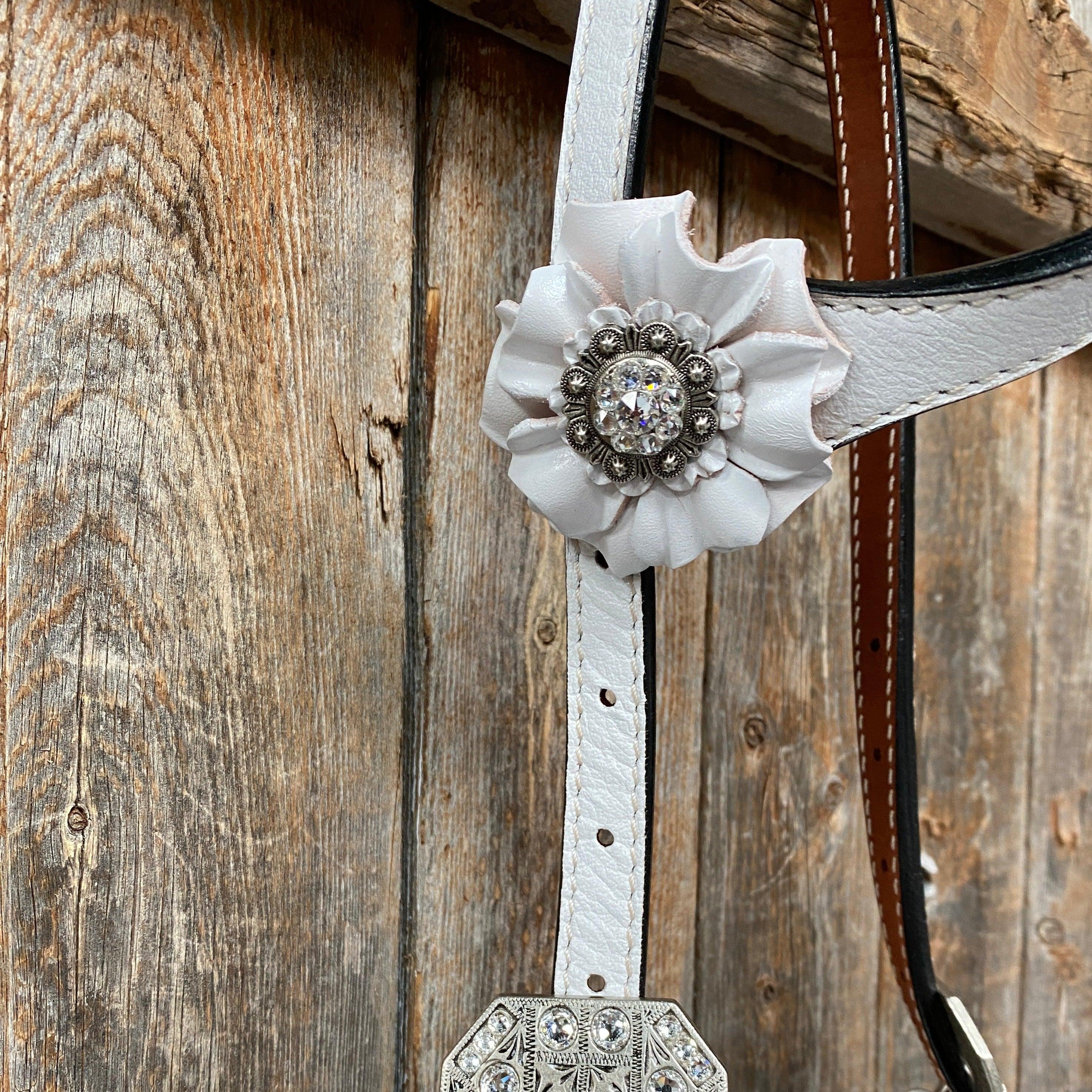 White Floral One Ear & Breastcollar Tack Set #OEBC440 — view 8