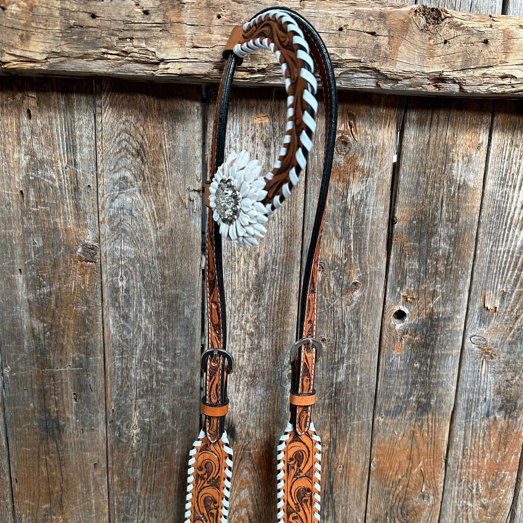 Light Oil Whipstitch White Daisy One Ear/ Breastcollar Tack Set #OEBC519 — view 2