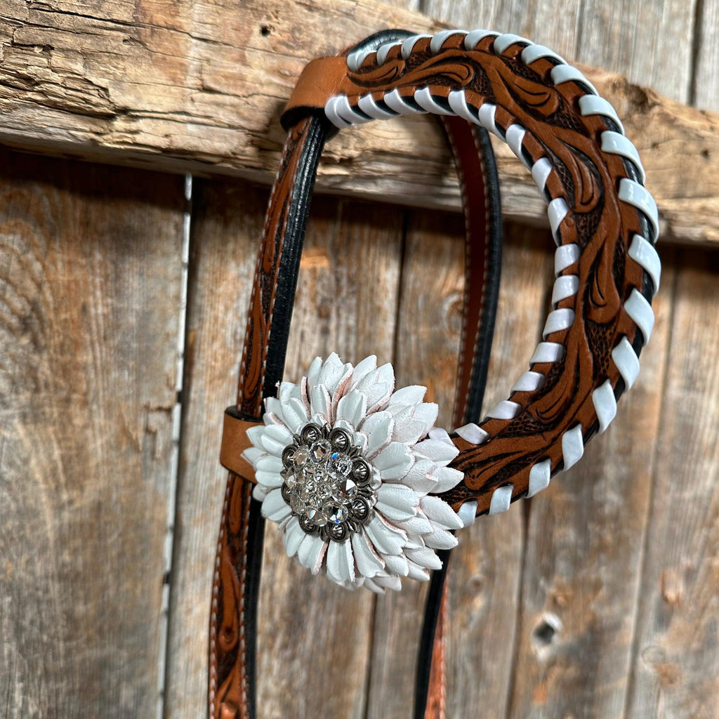 Light Oil Whipstitch White Daisy One Ear/ Breastcollar Tack Set #OEBC519 — view 3