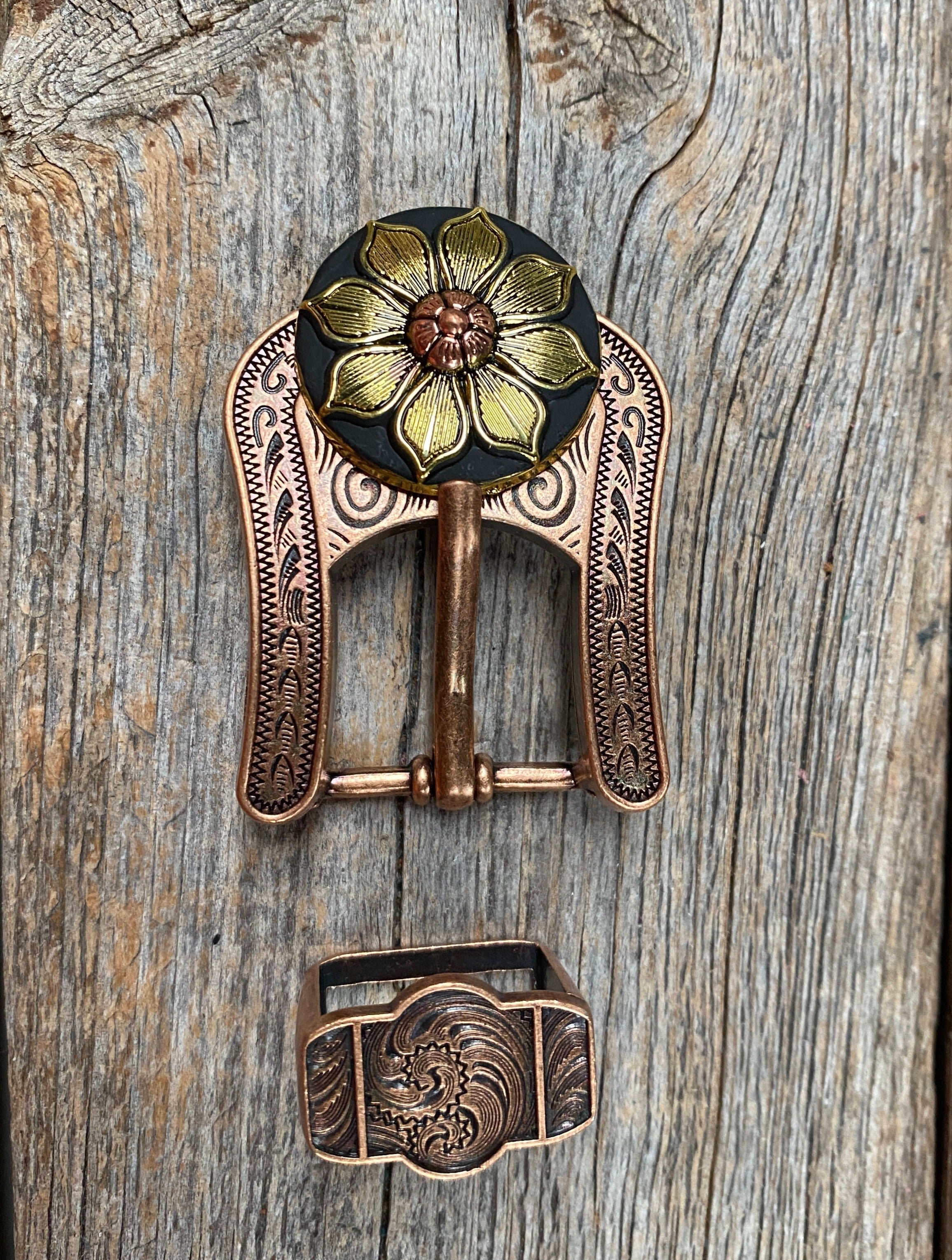 Black & Gold Sunflower Concho Buckle Adapter W125COBA