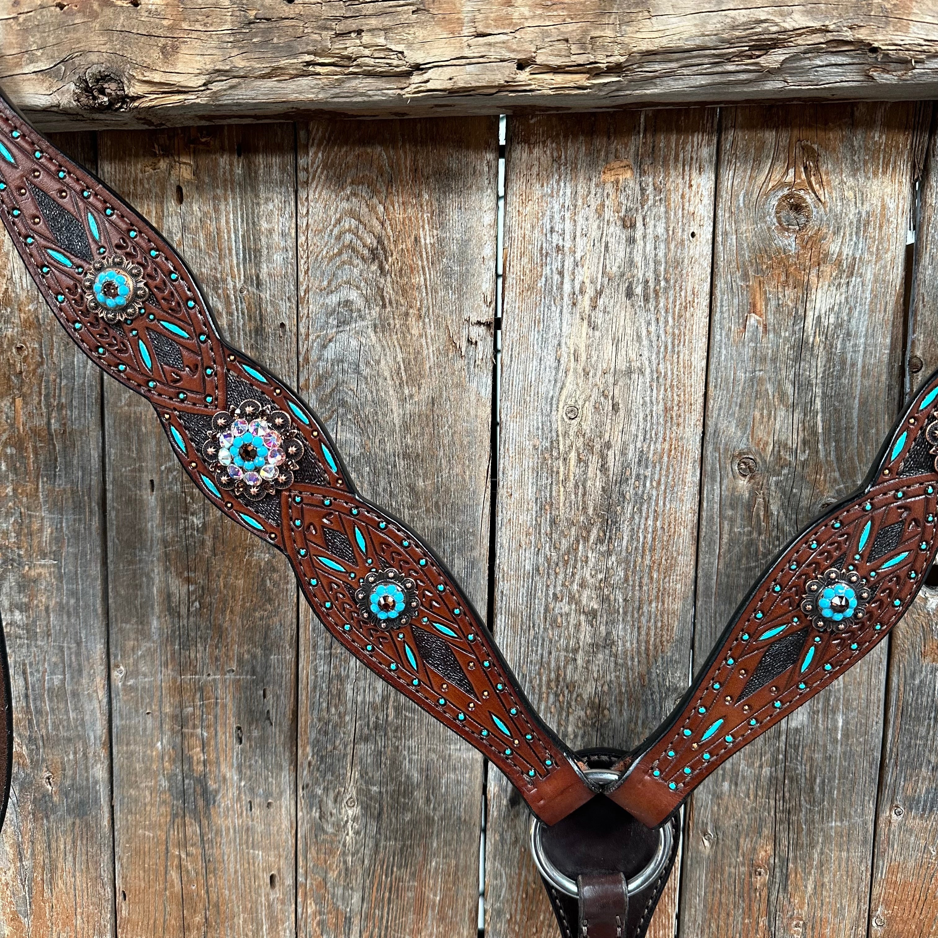 Dark Oil Hand Painted Antique Silver Turquoise One Ear and Breastcollar Tack Set #OEBC564 — view 3
