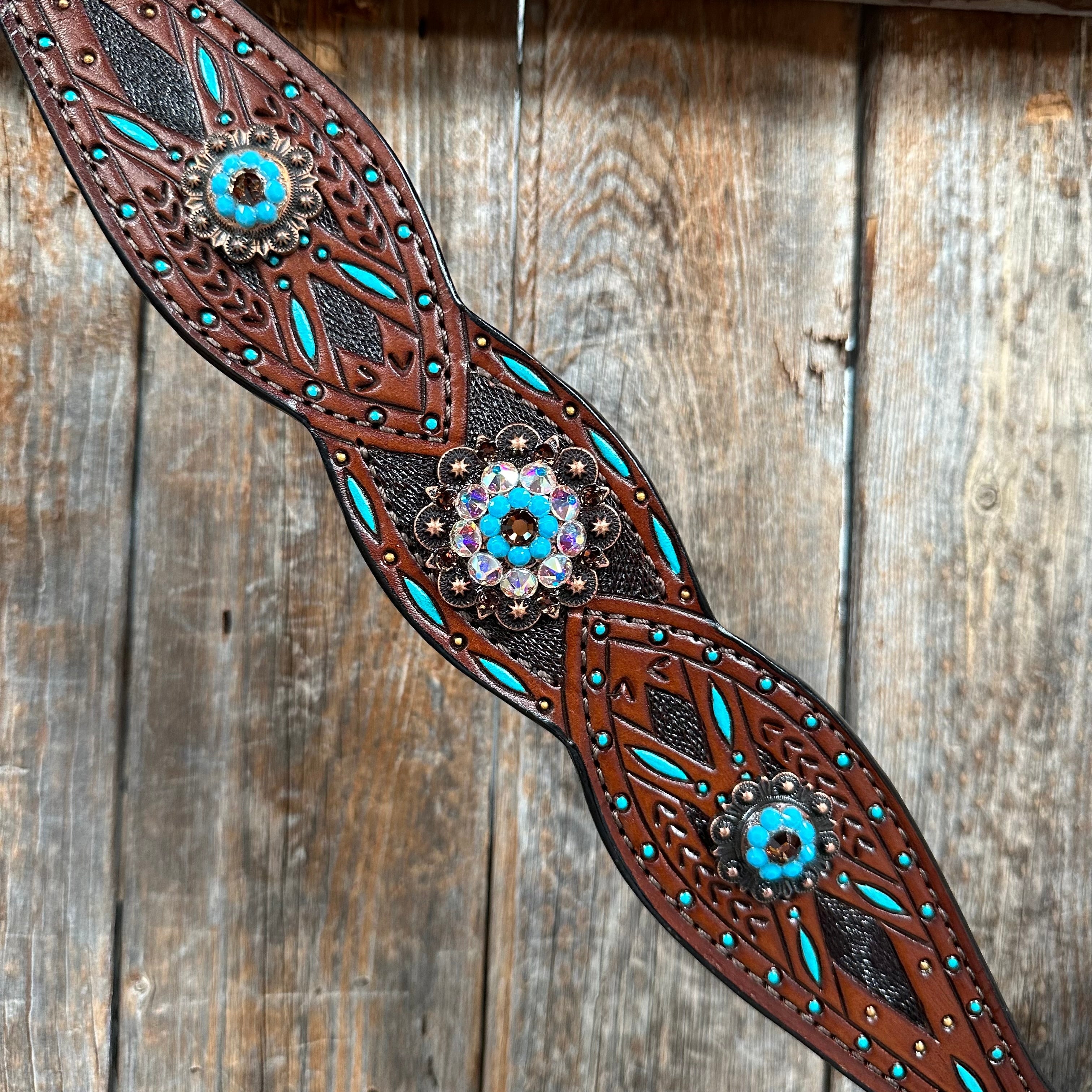 Dark Oil Hand Painted Antique Silver Turquoise One Ear and Breastcollar Tack Set #OEBC564 — view 4
