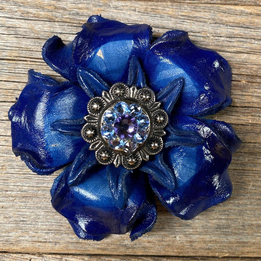 Blue Gardenia Flower - Antique Silver Lilac & Light Sapphire 1" Concho