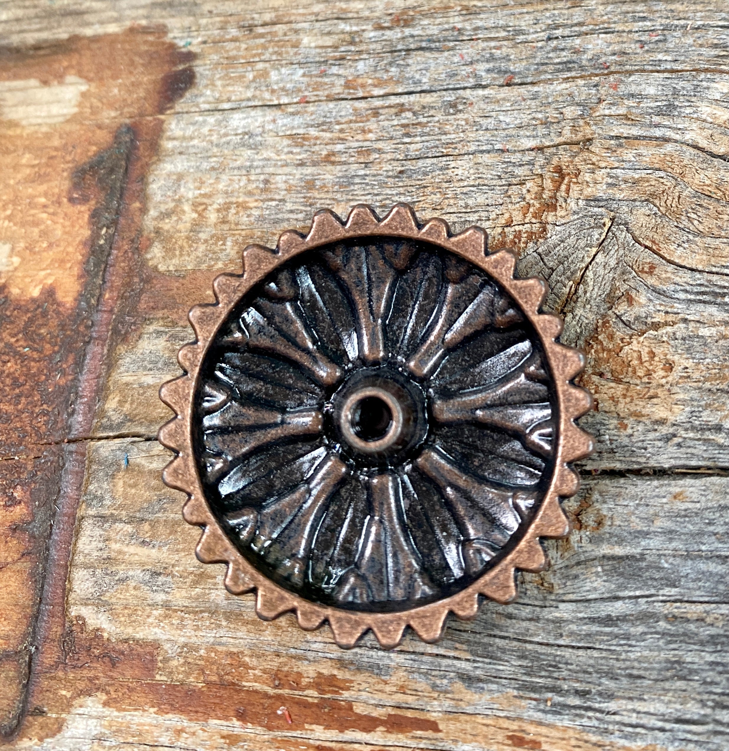 Copper Daisy Turquoise Concho 1.5" W132L — view 2