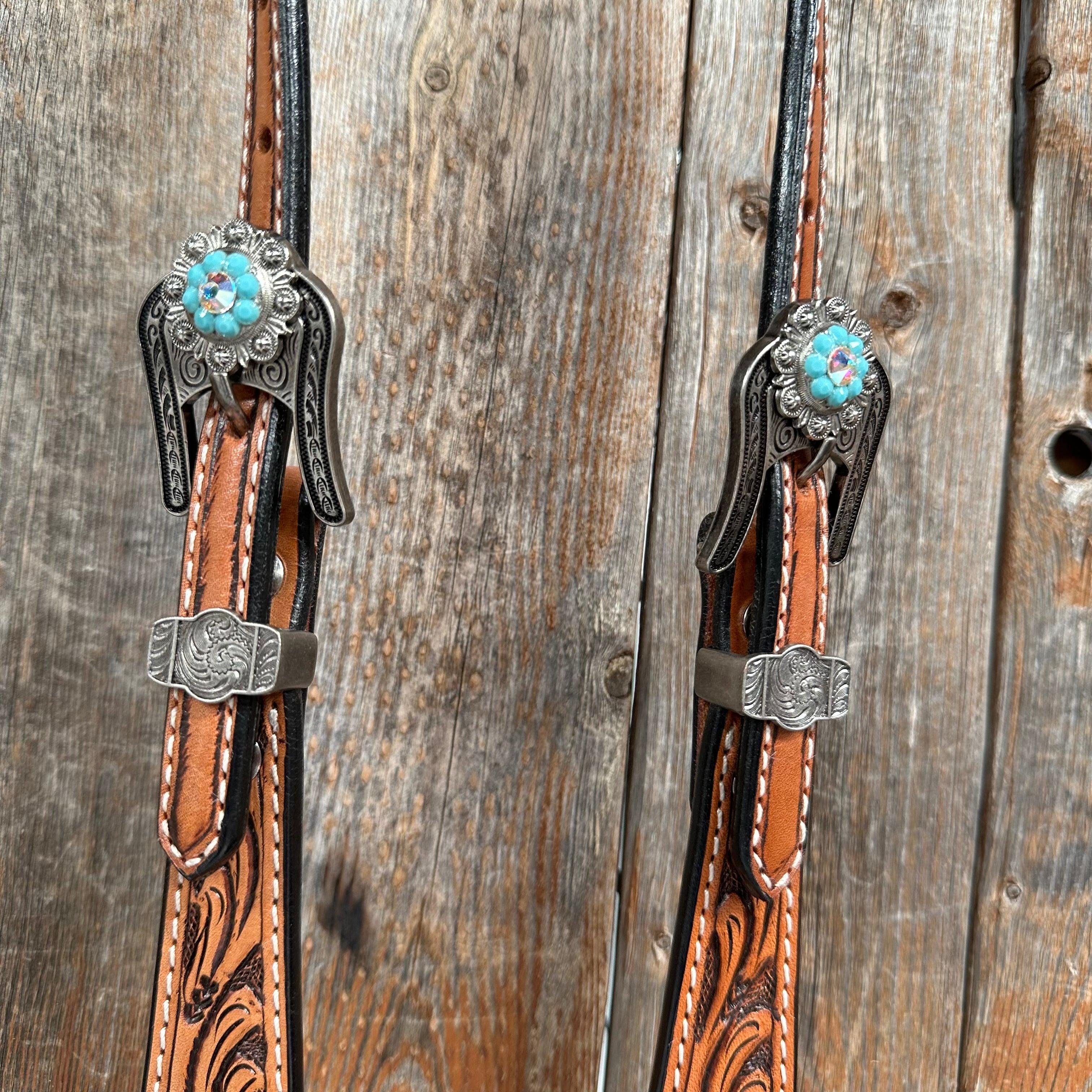 Light Oil Buckaroo Roper Turquoise and AB One Ear & Breastcollar Tack Set #OEBC559 — view 10