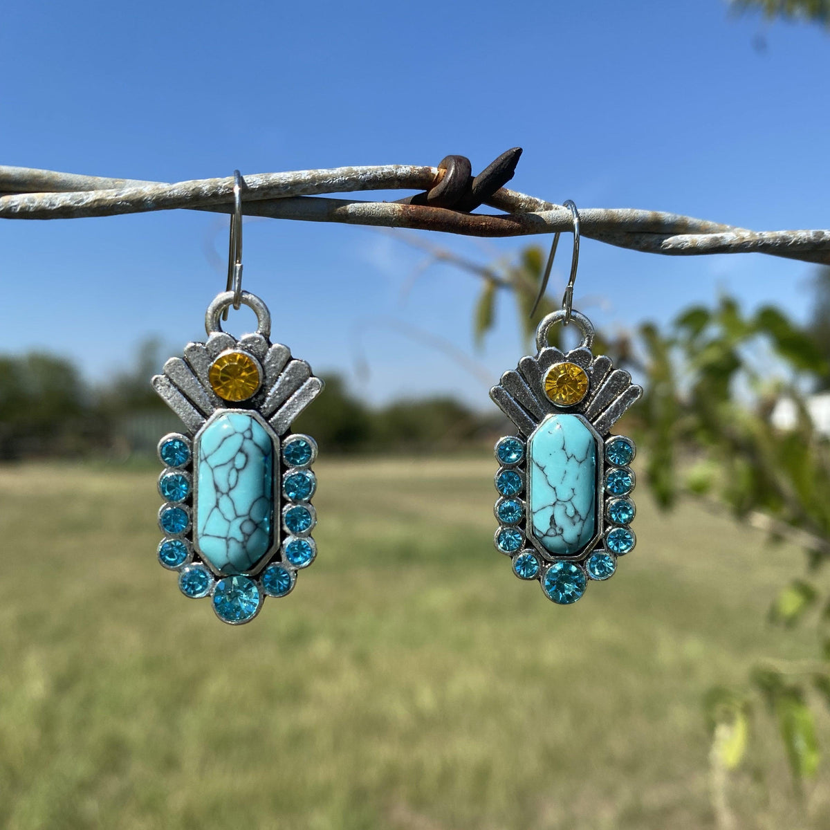 Dangle Turquoise Silver Fashion Earrings WA198