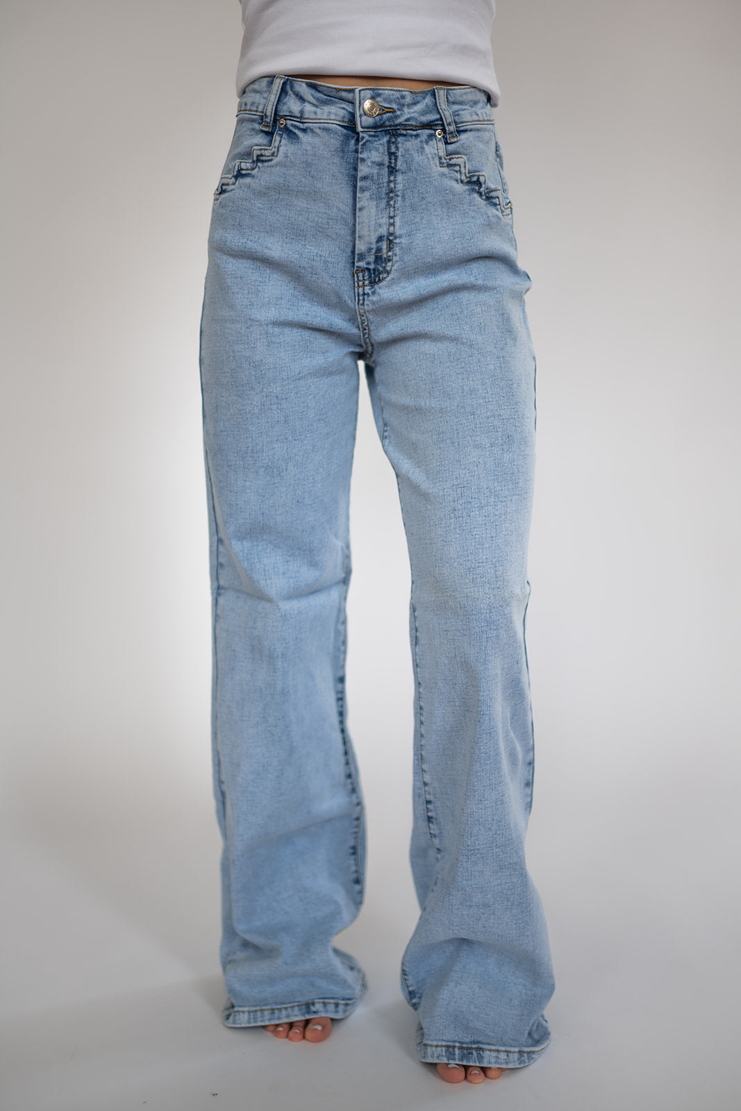 Shania Vintage - Light Wash — view 4