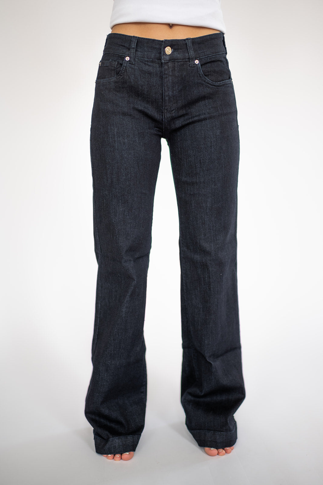 Signature Trouser Dark Wash — view 3