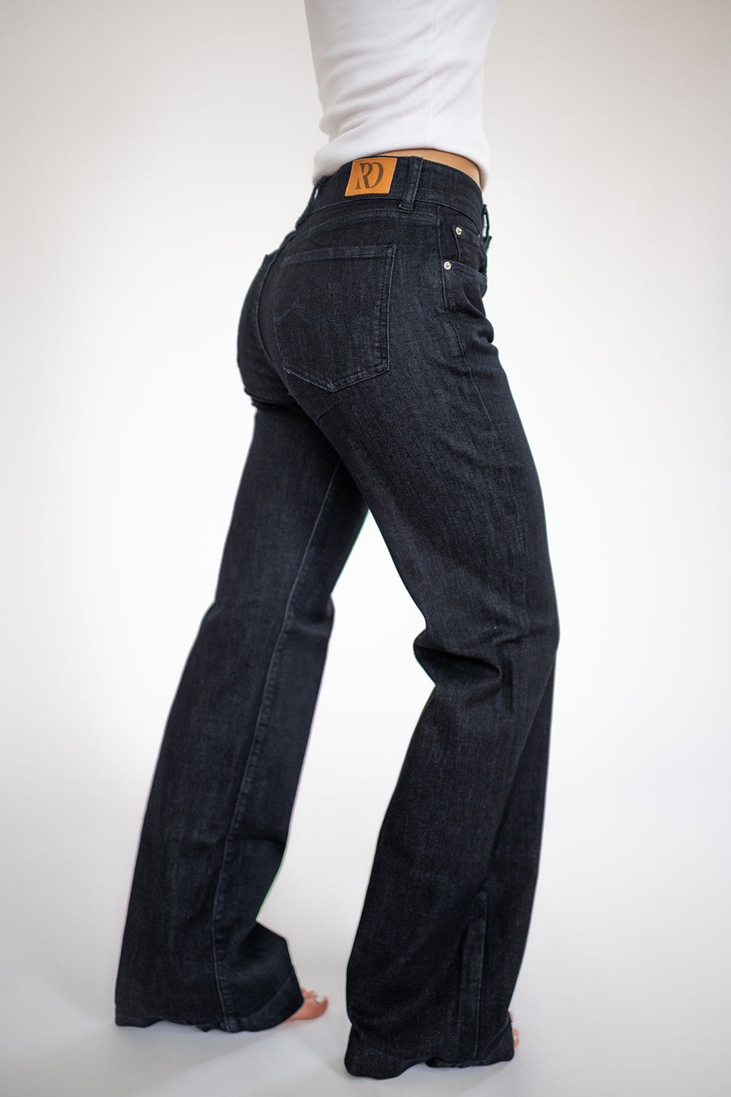 Signature Trouser Dark Wash — view 4