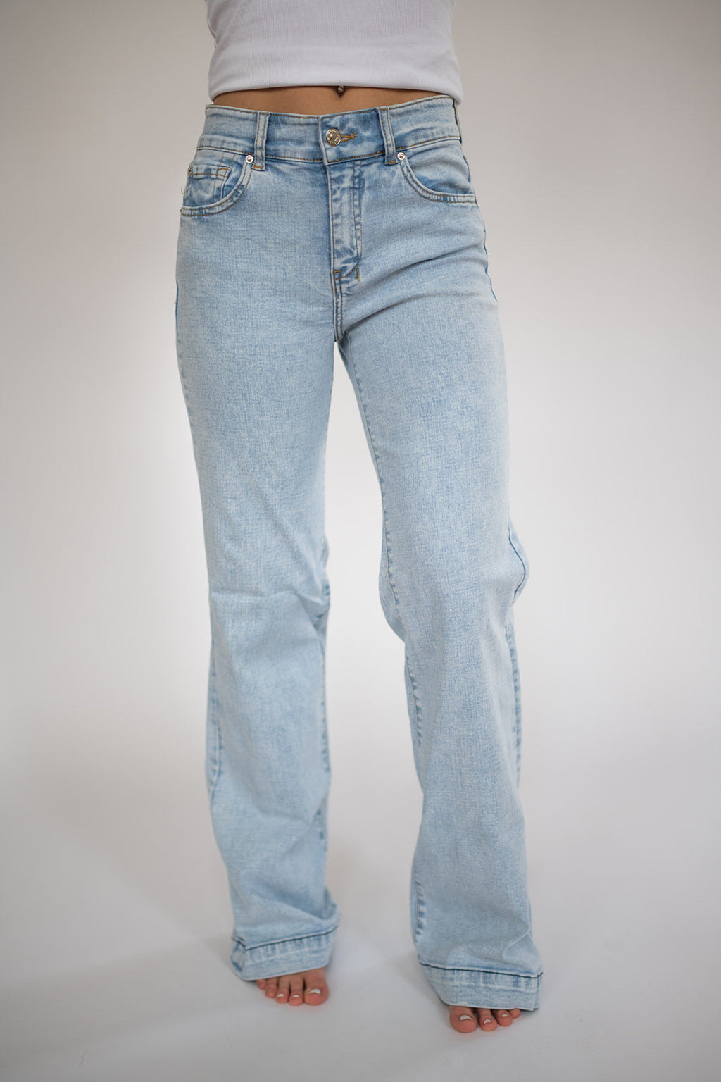 Signature Trouser Light Wash — view 3