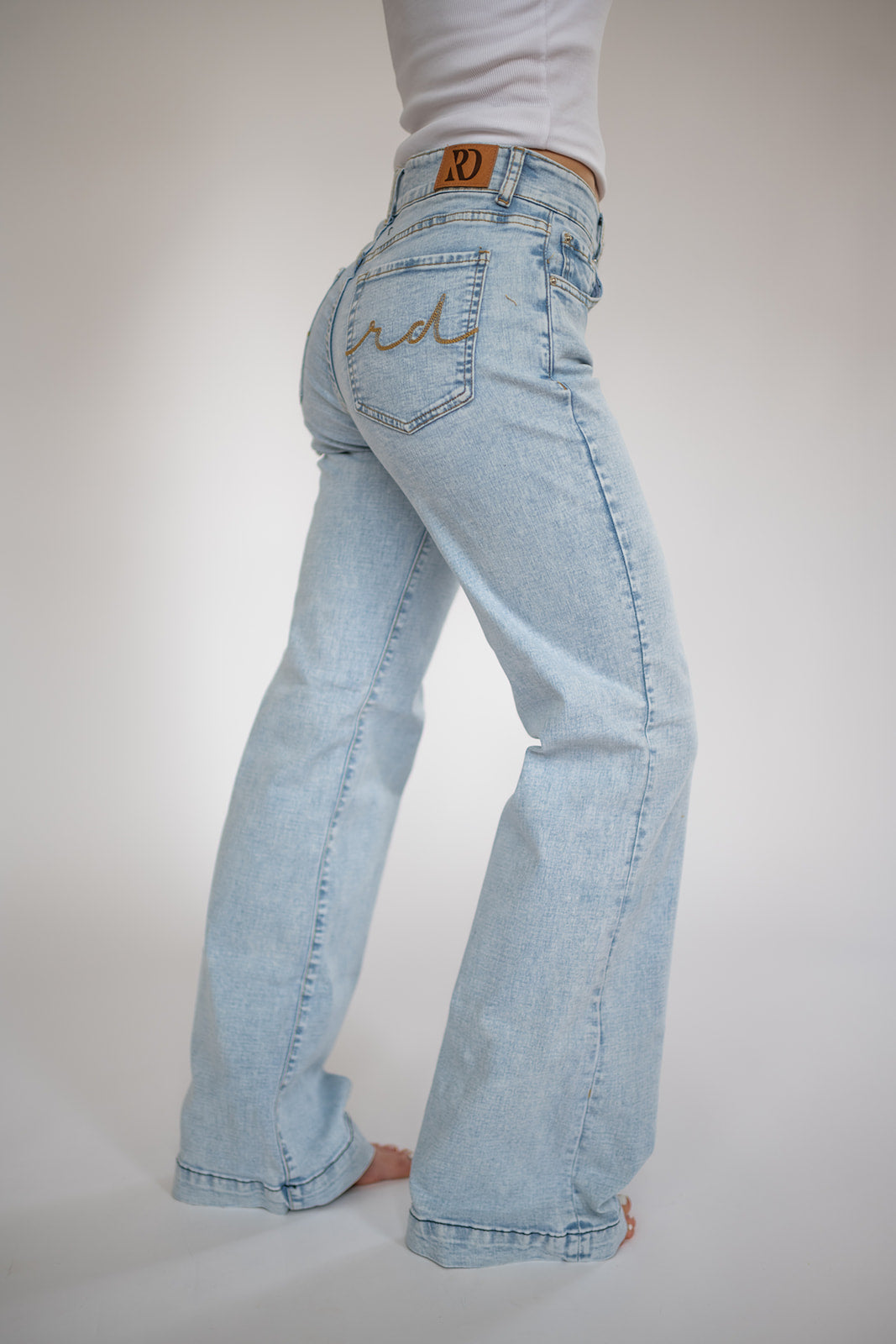 Signature Trouser Light Wash — view 5