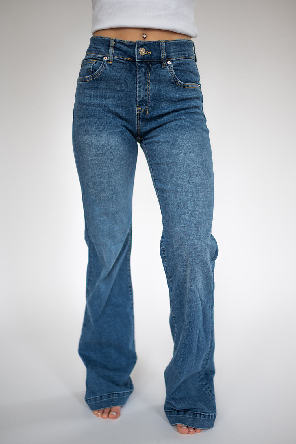 Signature Trouser Medium Wash — view 2