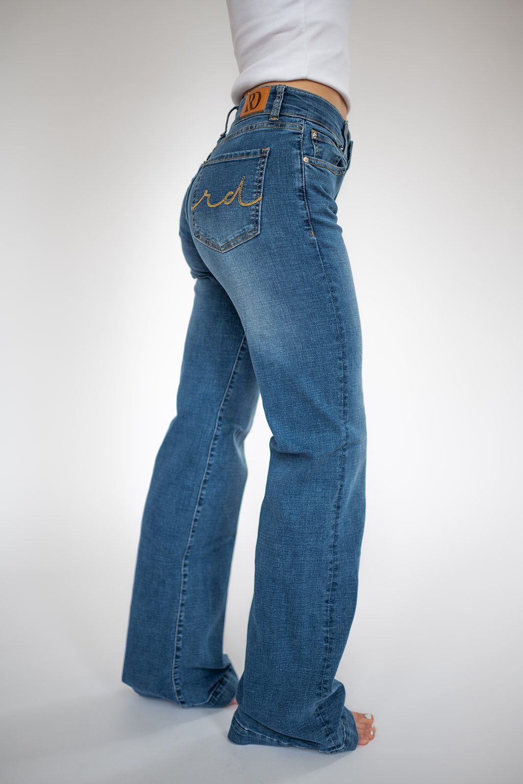 Signature Trouser Medium Wash — view 3