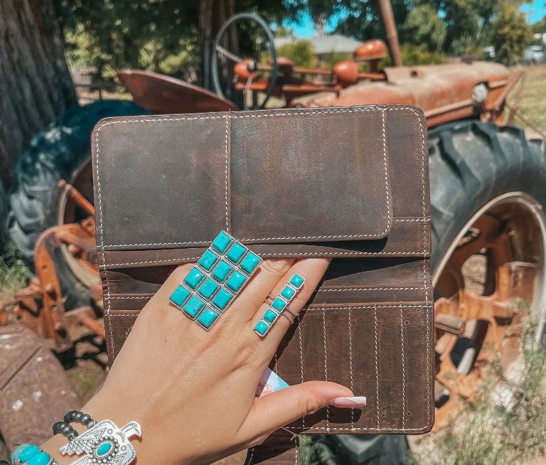 Harper Cowhide | Wallet — view 3