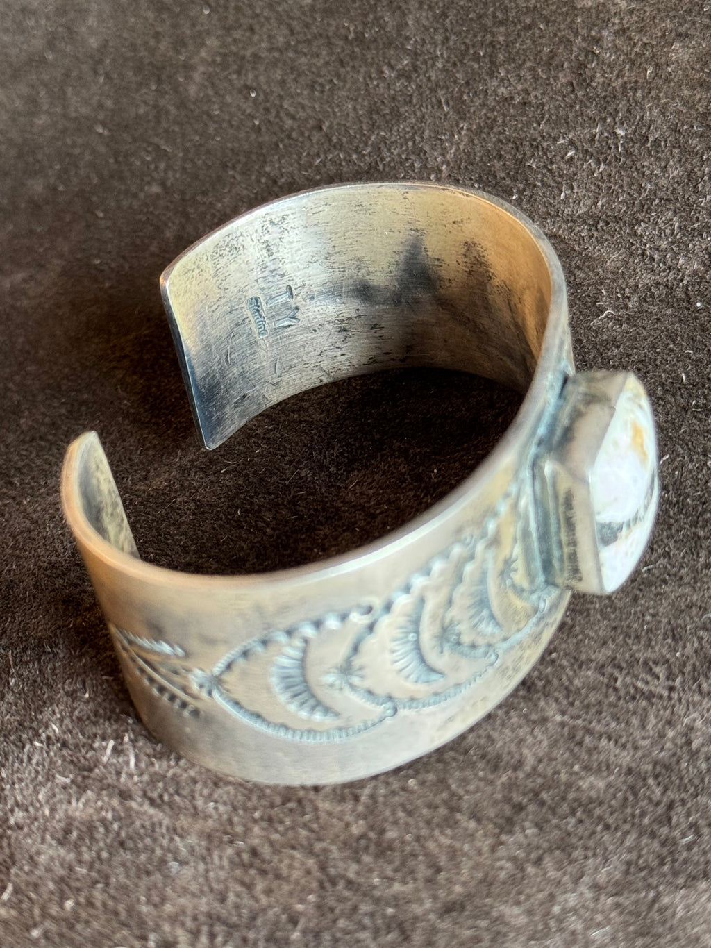 White Buffalo Turquoise Cuff By Thomas Yazzie — view 2