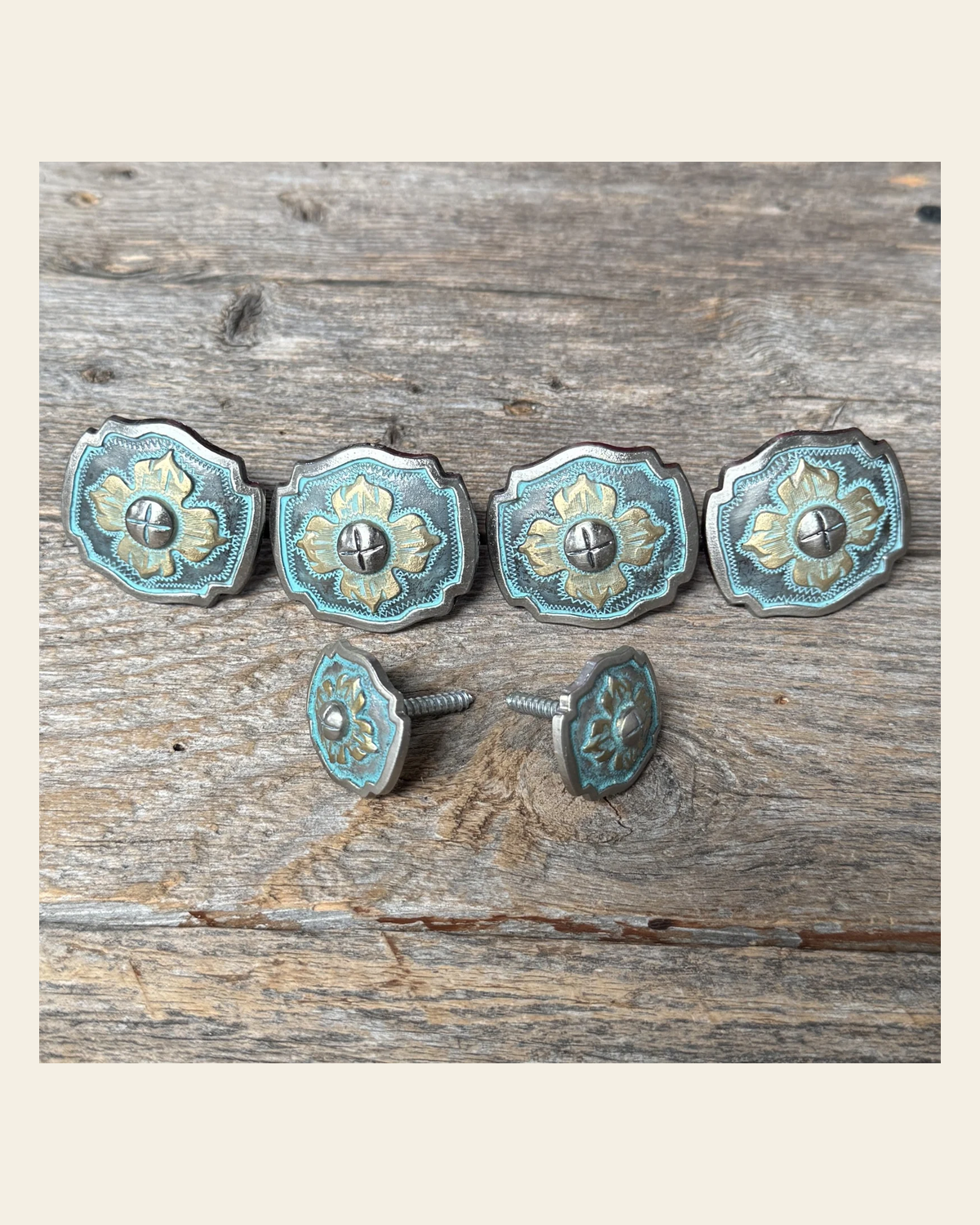 A Touch of Turquoise Saddle Set SSW109 on a warm cream background