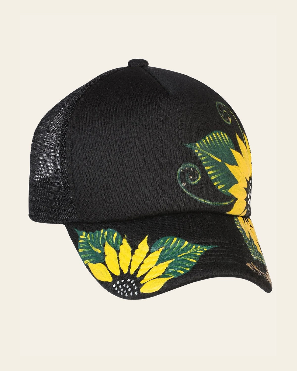Artisanal Hand Painted Cap 60% Polyester, 40% Nailon Black 602671 on a warm cream background