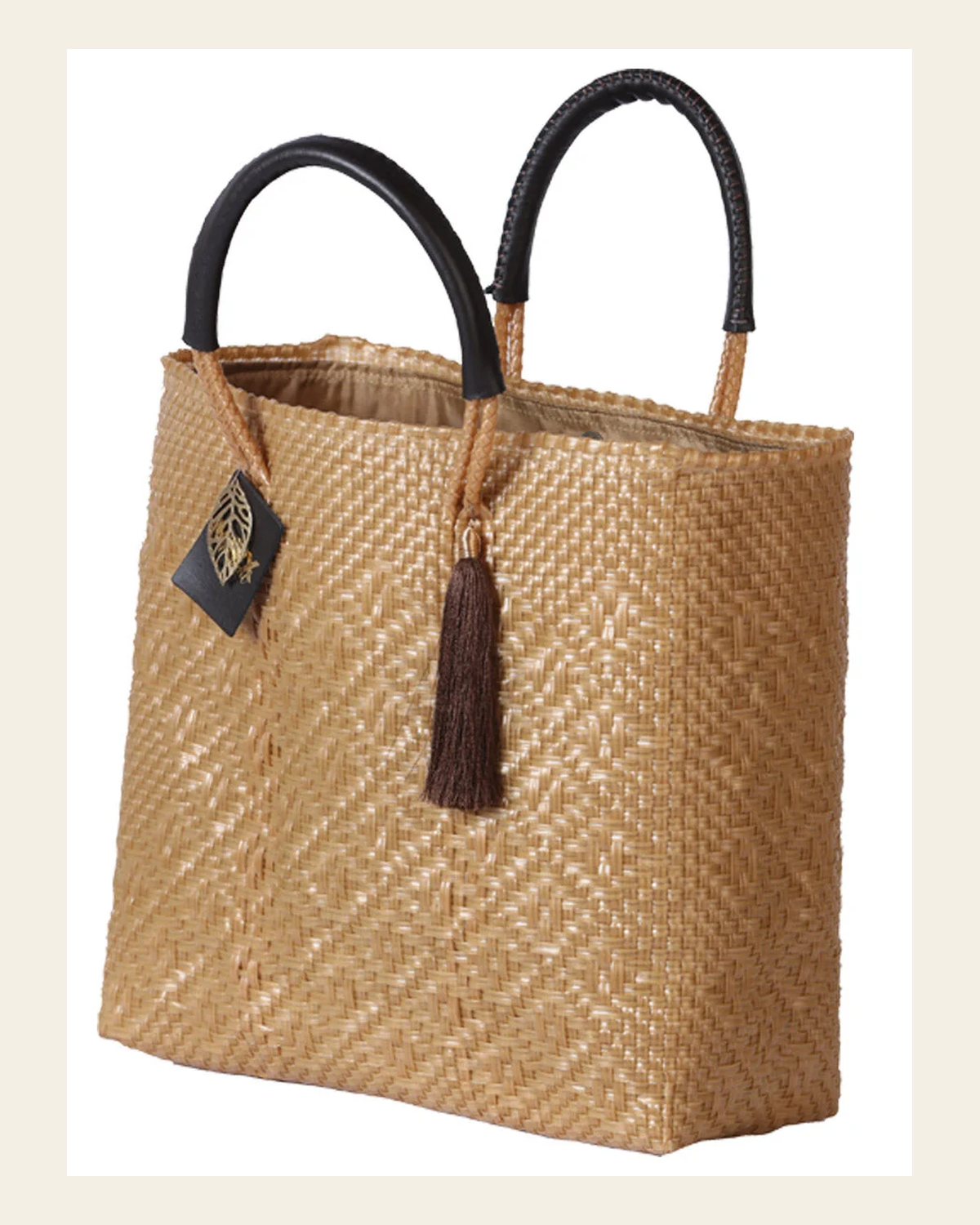 Artisanal Handbag 100% Polyethylene Brown 602124 on a warm cream background