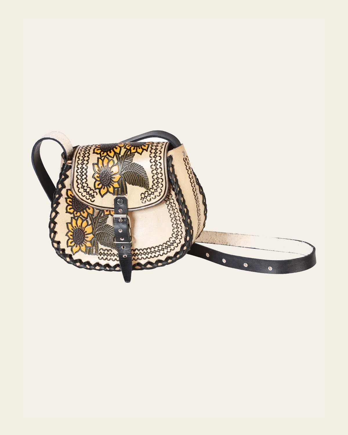 Artisanal Handbag Leather Natural 603677 on a warm cream background
