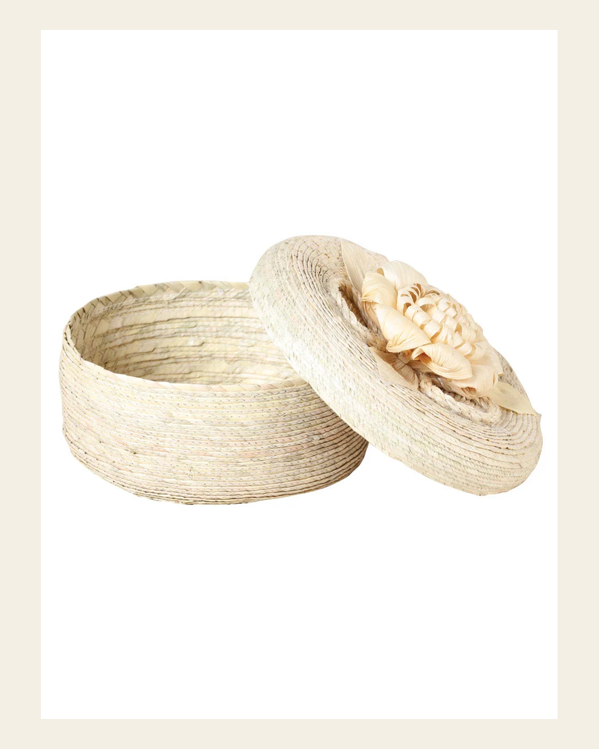 Artisanal Tortilla Warmer 100% Palm Leaf Natural Flower 602136 on a warm cream background