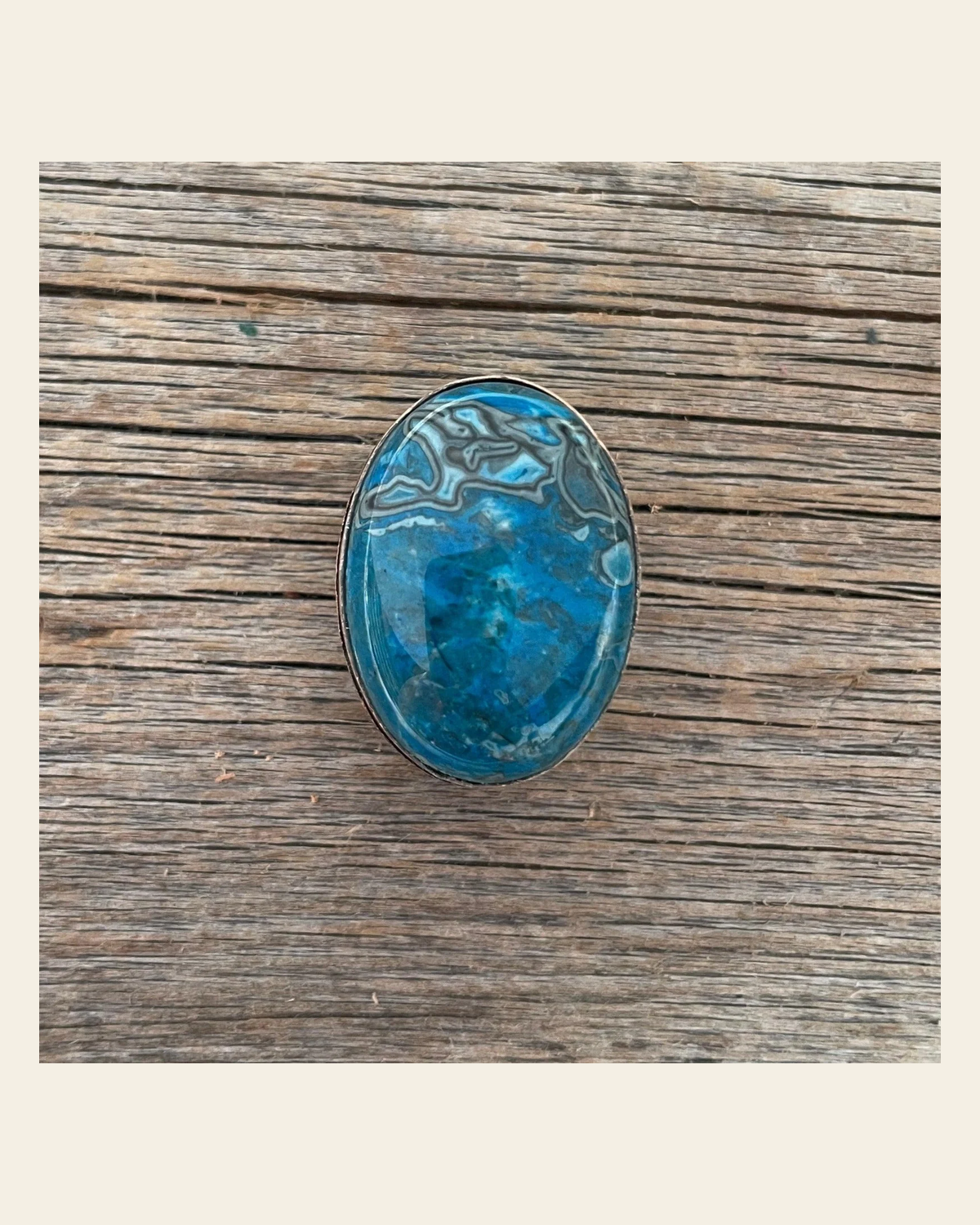 Blue Cabochon Western Concho 1" CABBL on a warm cream background