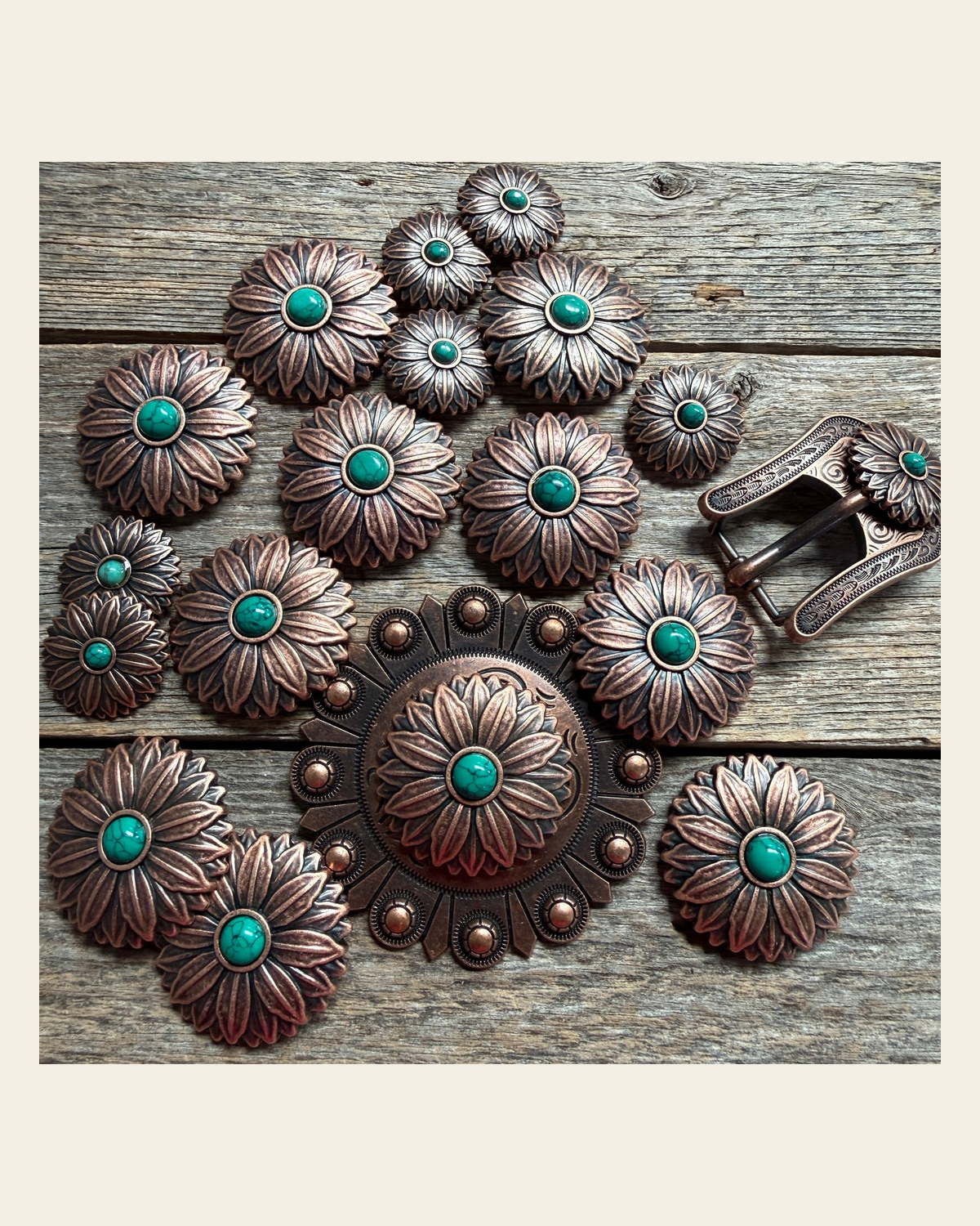 Copper Daisy Turquoise Western Concho W132 on a warm cream background