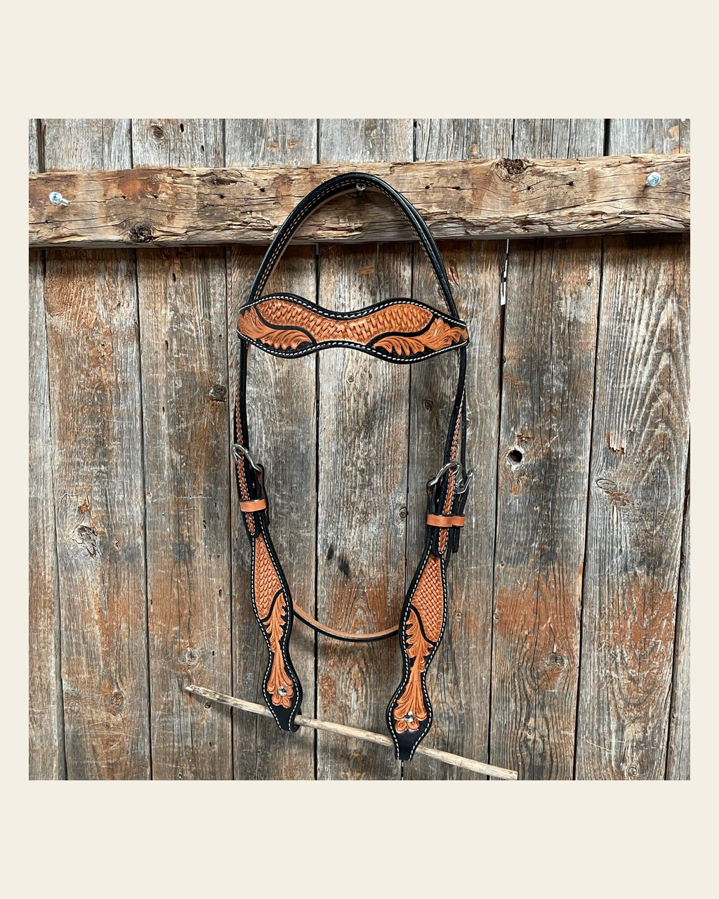 Basketweave - Leaf Scalloped Two Tone Browband Headstall/Bridle #23078 on a warm cream background