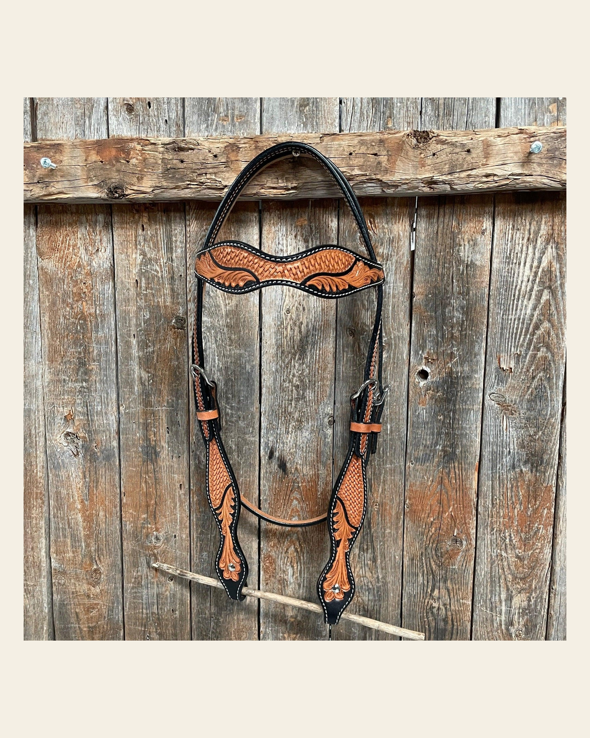 Basketweave - Leaf Scalloped Two Tone Browband Headstall/Bridle #23078 on a warm cream background