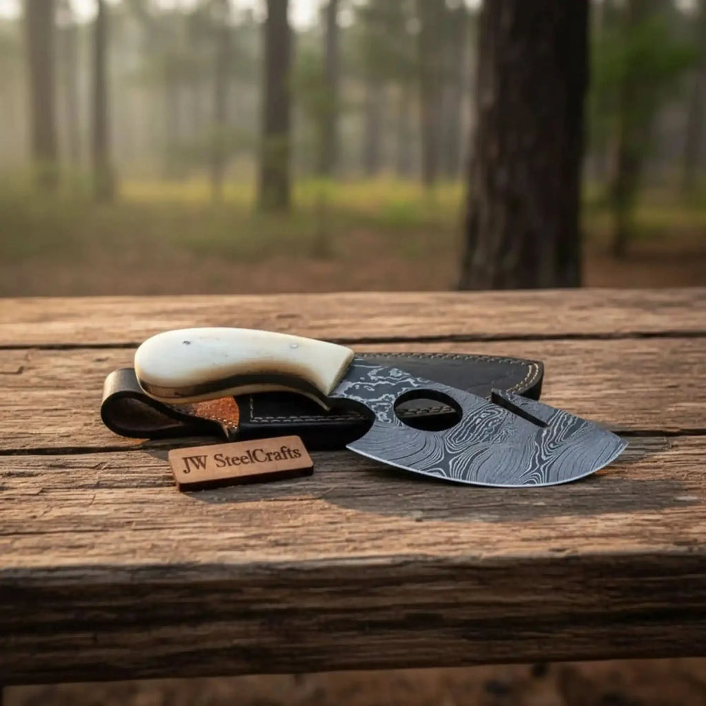 Custom Made Damascus Steel Hunting Knife / Skinning Knife  Gut Hook DK-0101
