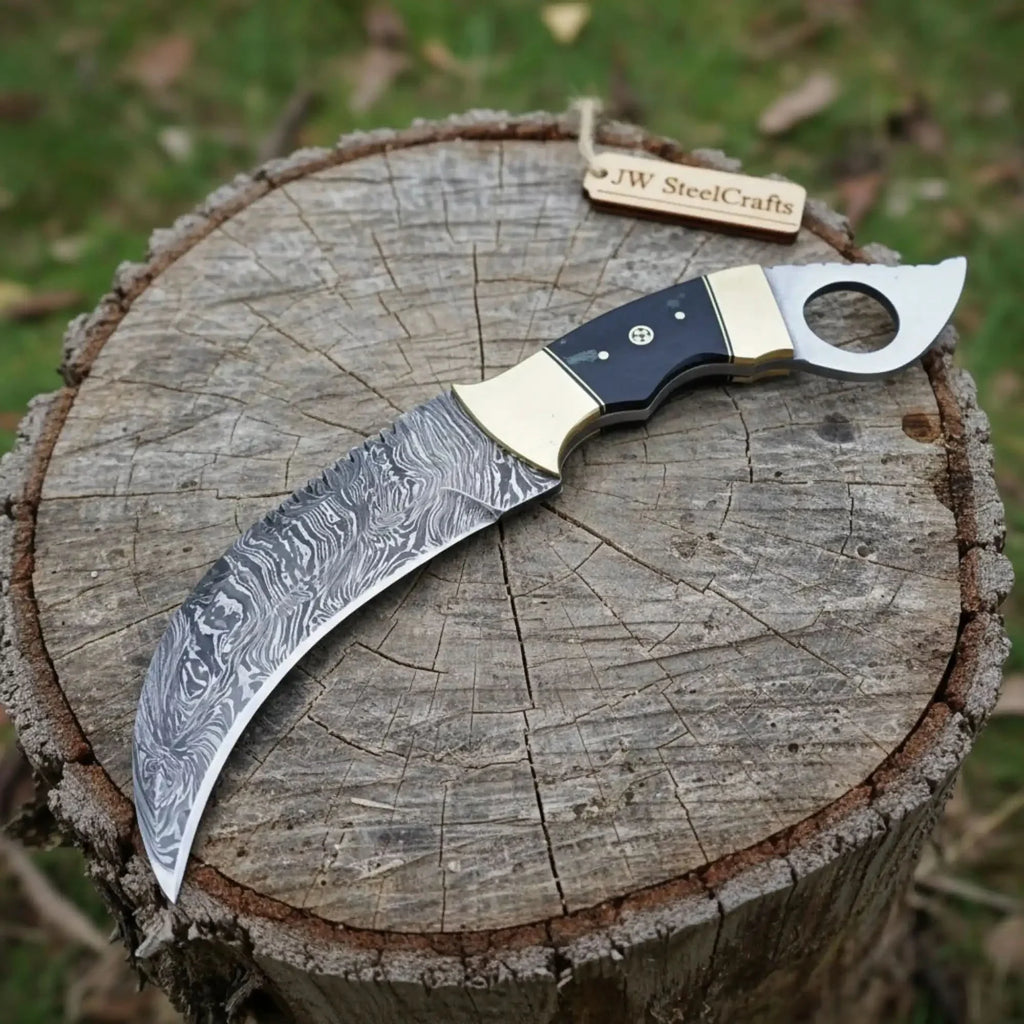 Damascus Steel Karambit 5 Inch Curved Blade Durable Full Tang Design